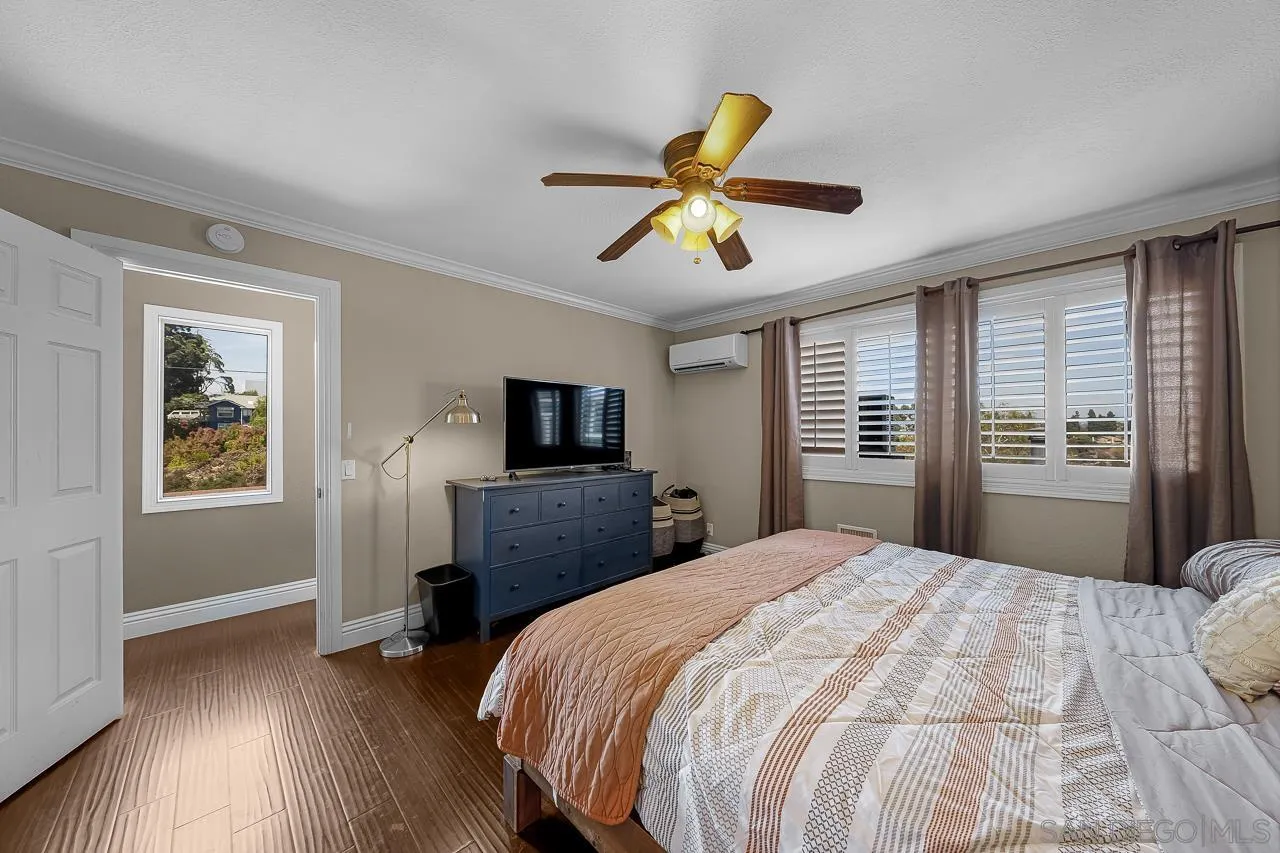 https://cdn.realtyfeed.com/cdn/127/260018367/04045e60628886b78378f018a5b899ad.webp
