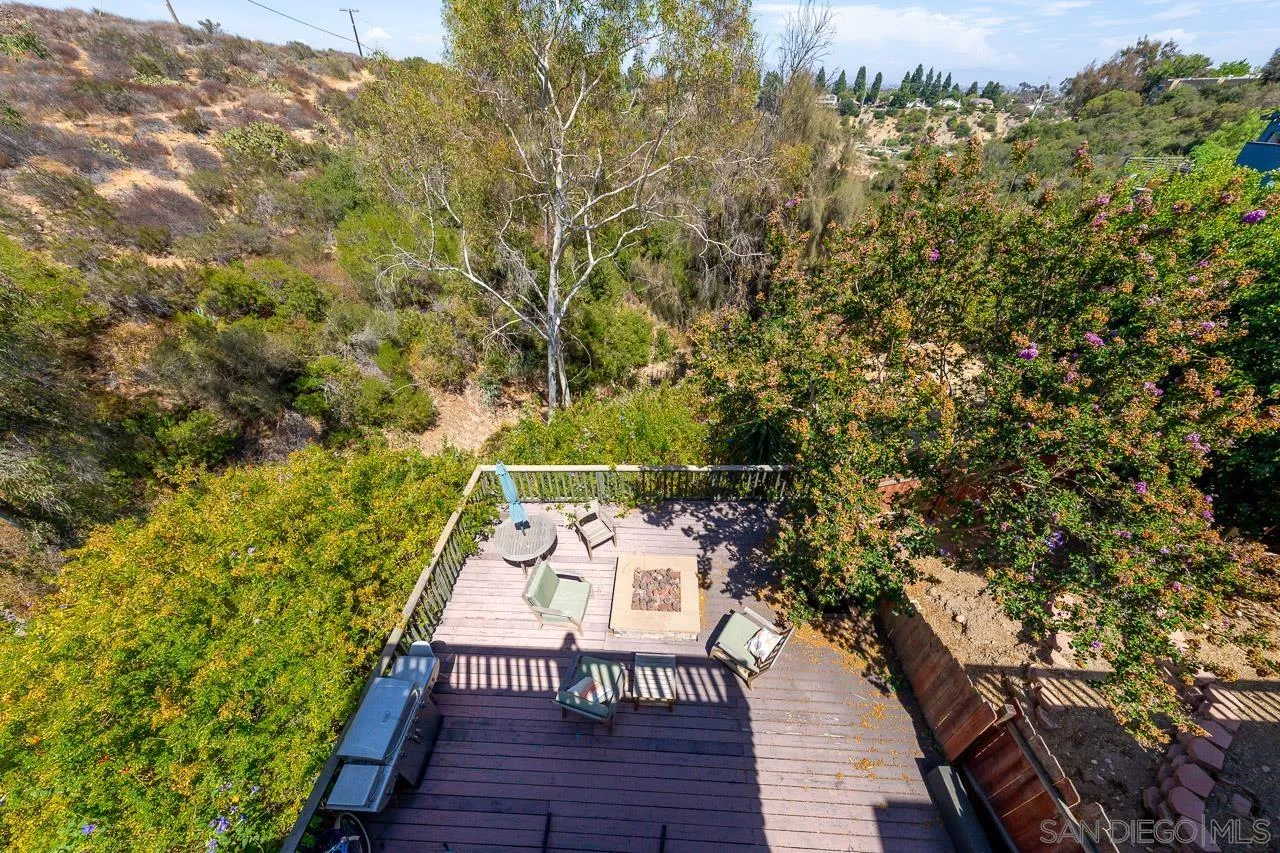 https://cdn.realtyfeed.com/cdn/127/260018367/1f543d472a7f11c74f3e60a87dda6ebc.webp