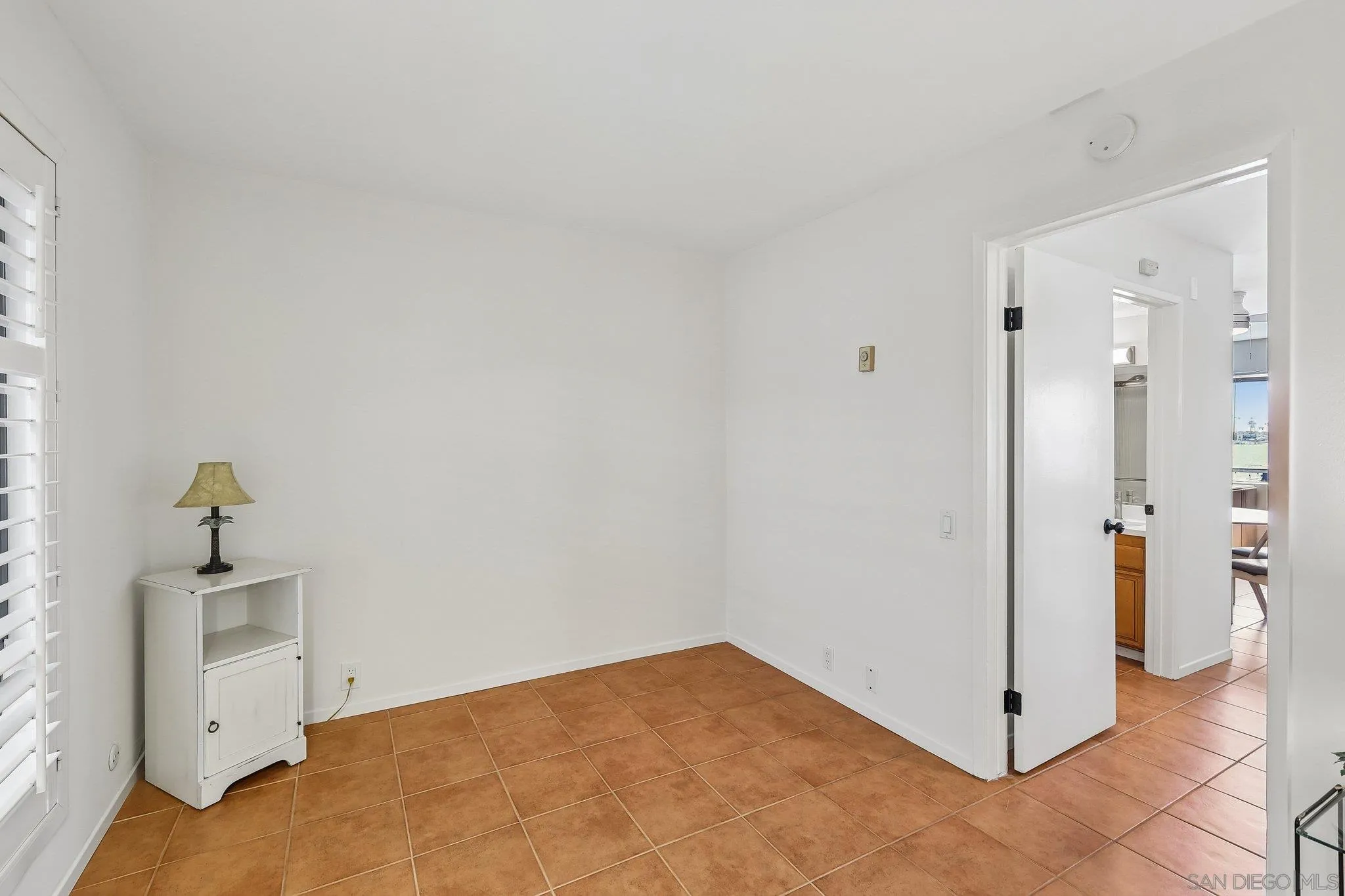 https://cdn.realtyfeed.com/cdn/127/260018373/3c4a3dce5bc362504f9a135d92598c57.webp