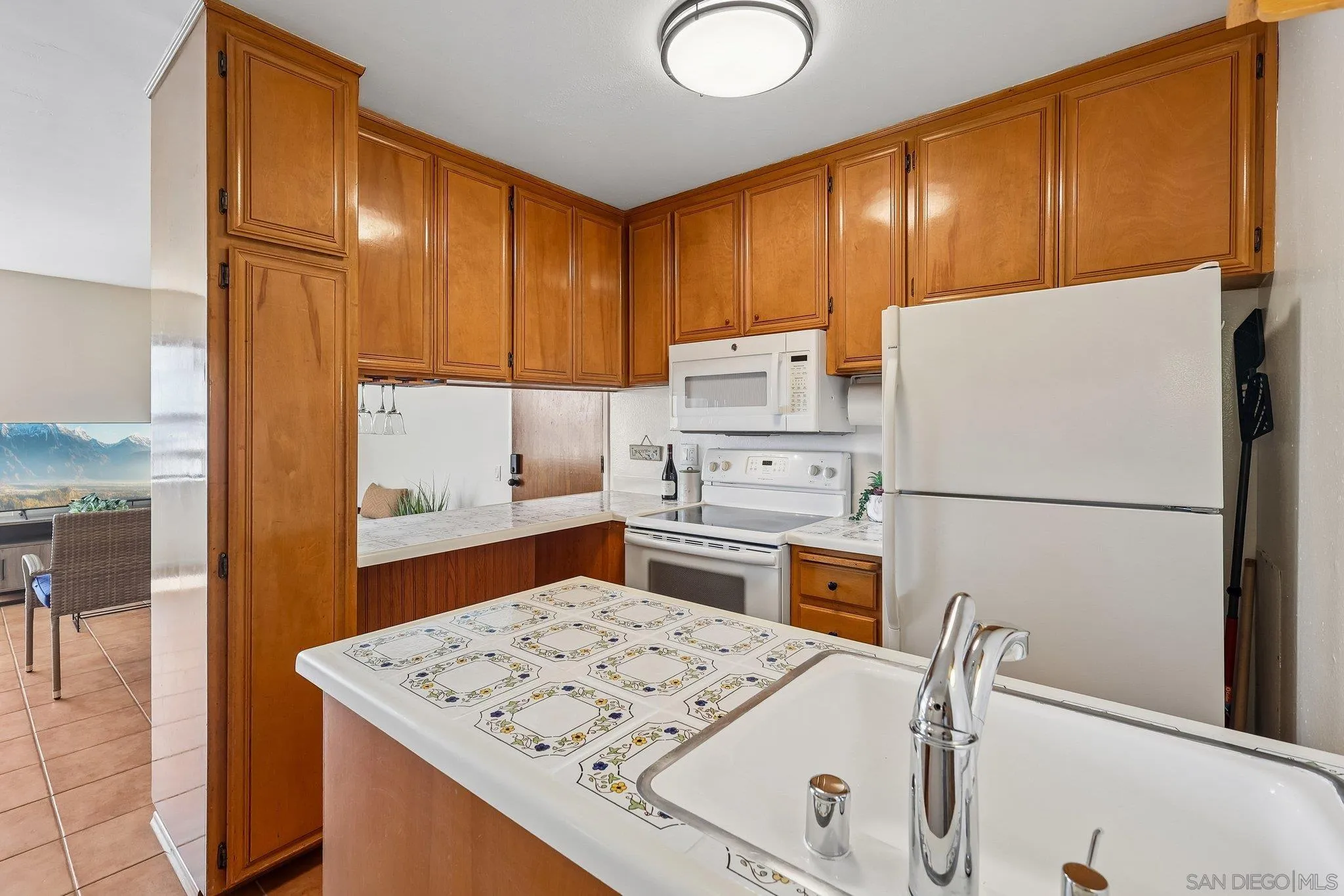 https://cdn.realtyfeed.com/cdn/127/260018373/8a91f0f1ca5e79f3ae2d60810a841950.webp