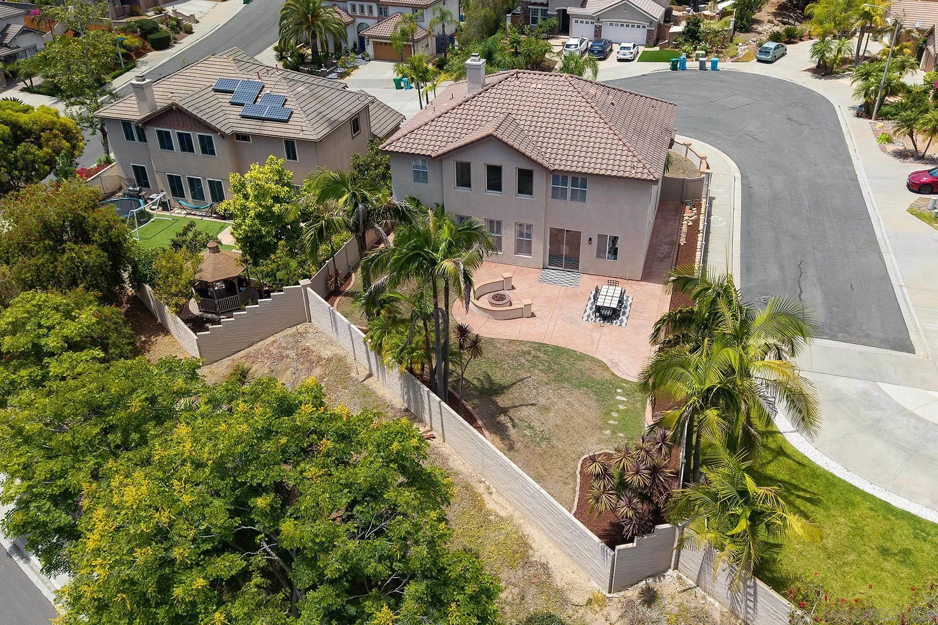 https://cdn.realtyfeed.com/cdn/127/260018374/054f28615b3e72f1846c603047bac3ed.webp
