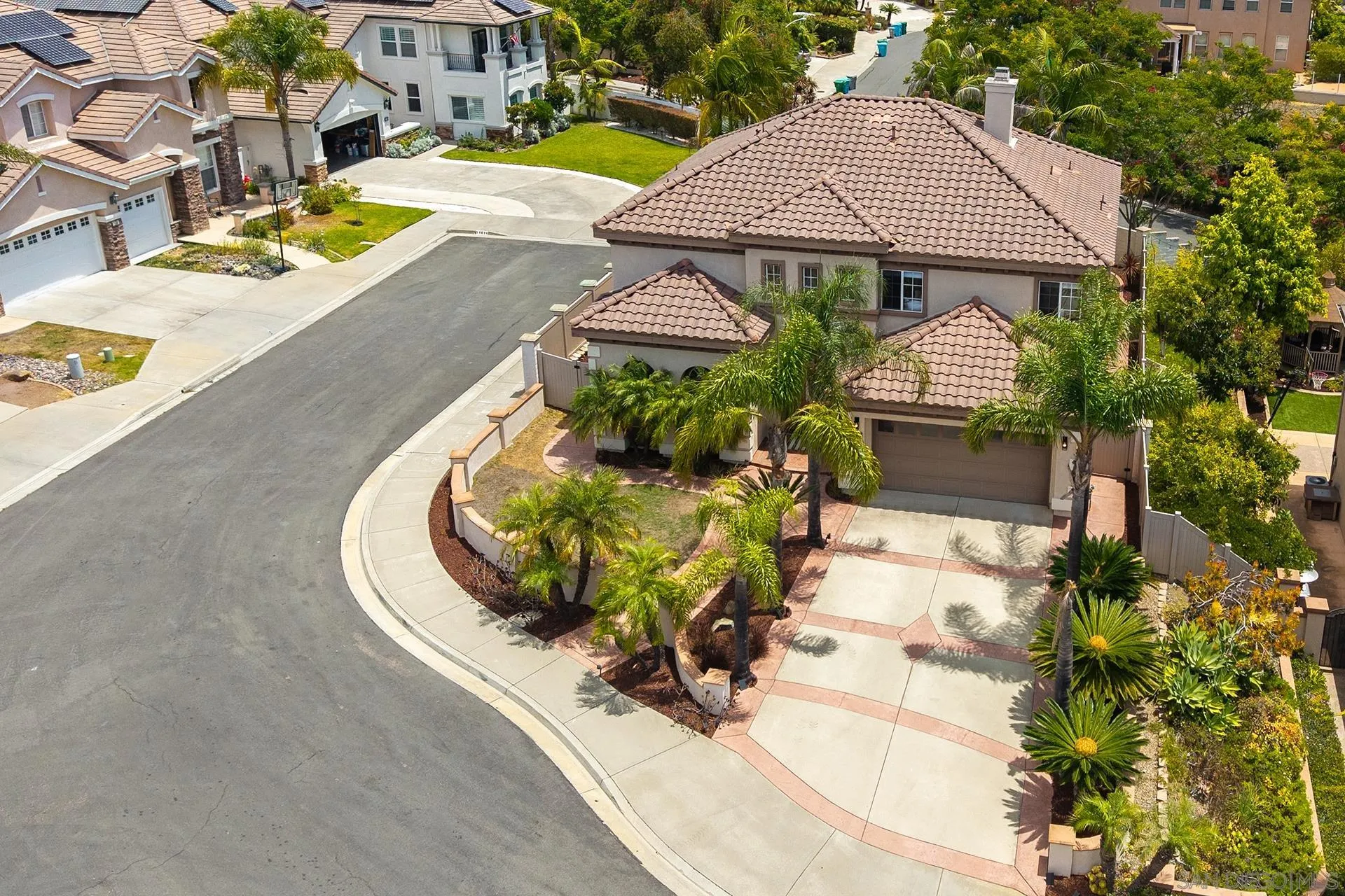 https://cdn.realtyfeed.com/cdn/127/260018374/0815fb40f338e9dee0a10b1b8b567448.webp
