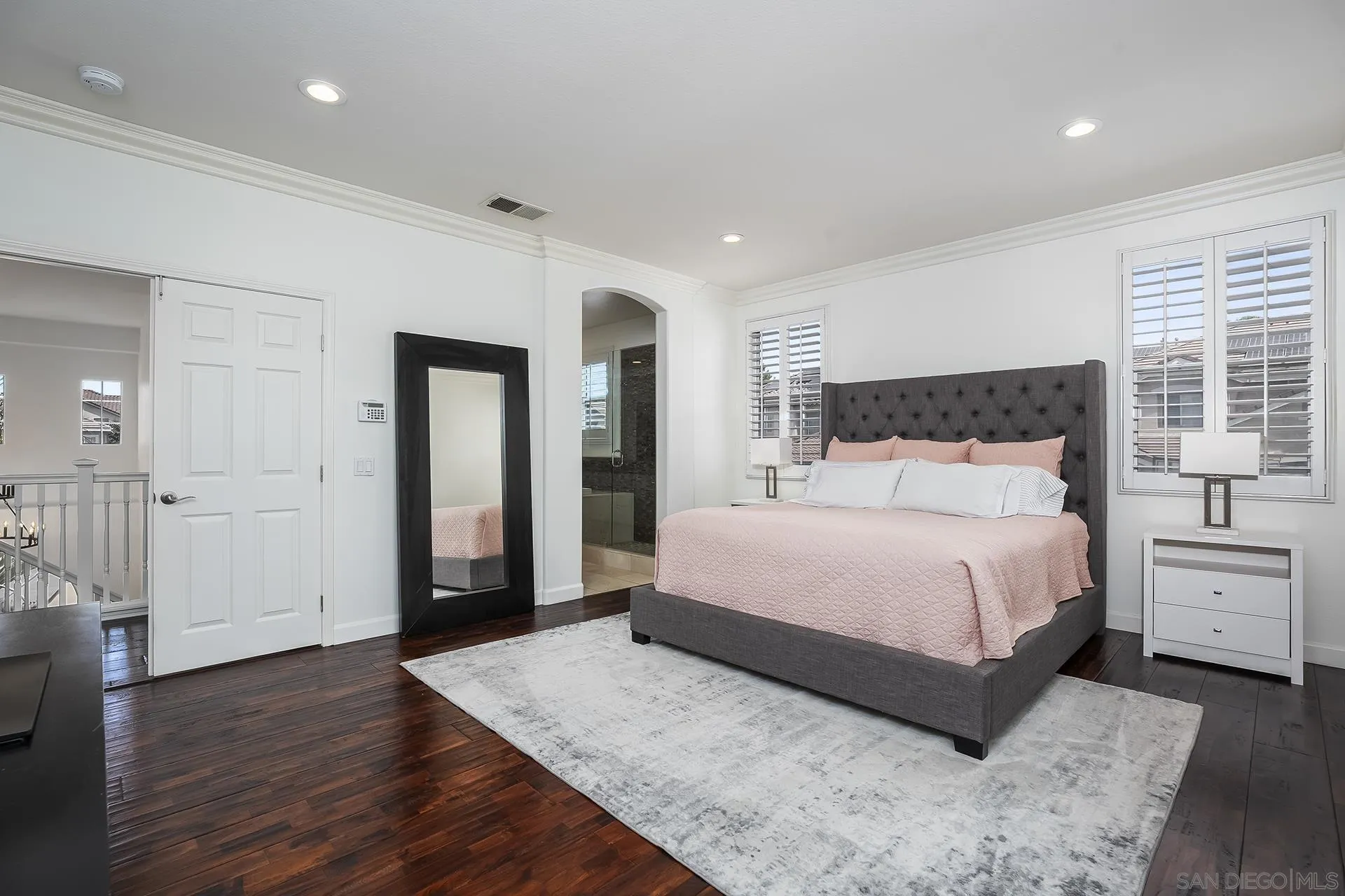 https://cdn.realtyfeed.com/cdn/127/260018374/16358acad9468cb79723422a8ddb8a60.webp