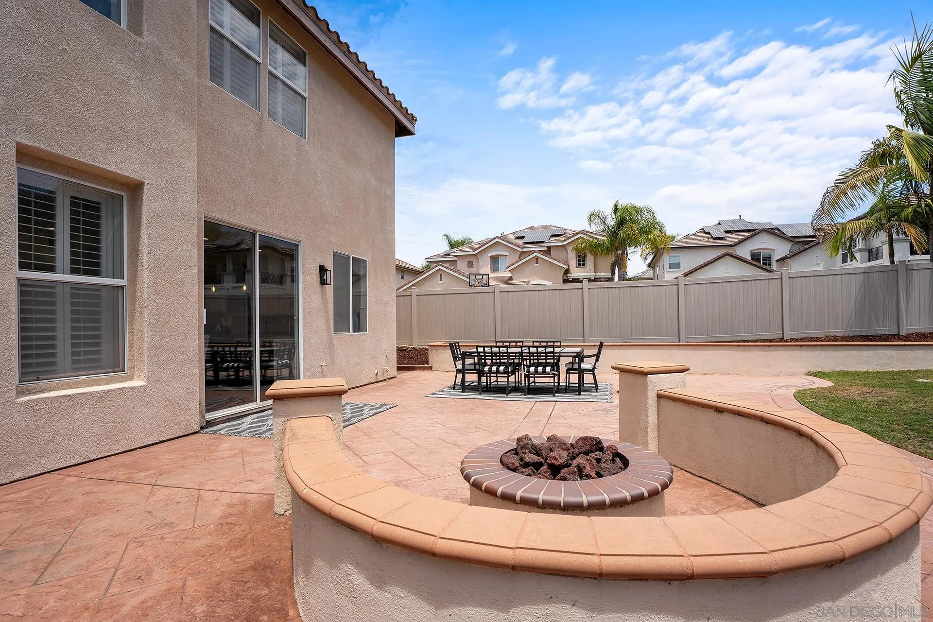 https://cdn.realtyfeed.com/cdn/127/260018374/481bea2811e407f2c32a4ef05a1f86db.webp
