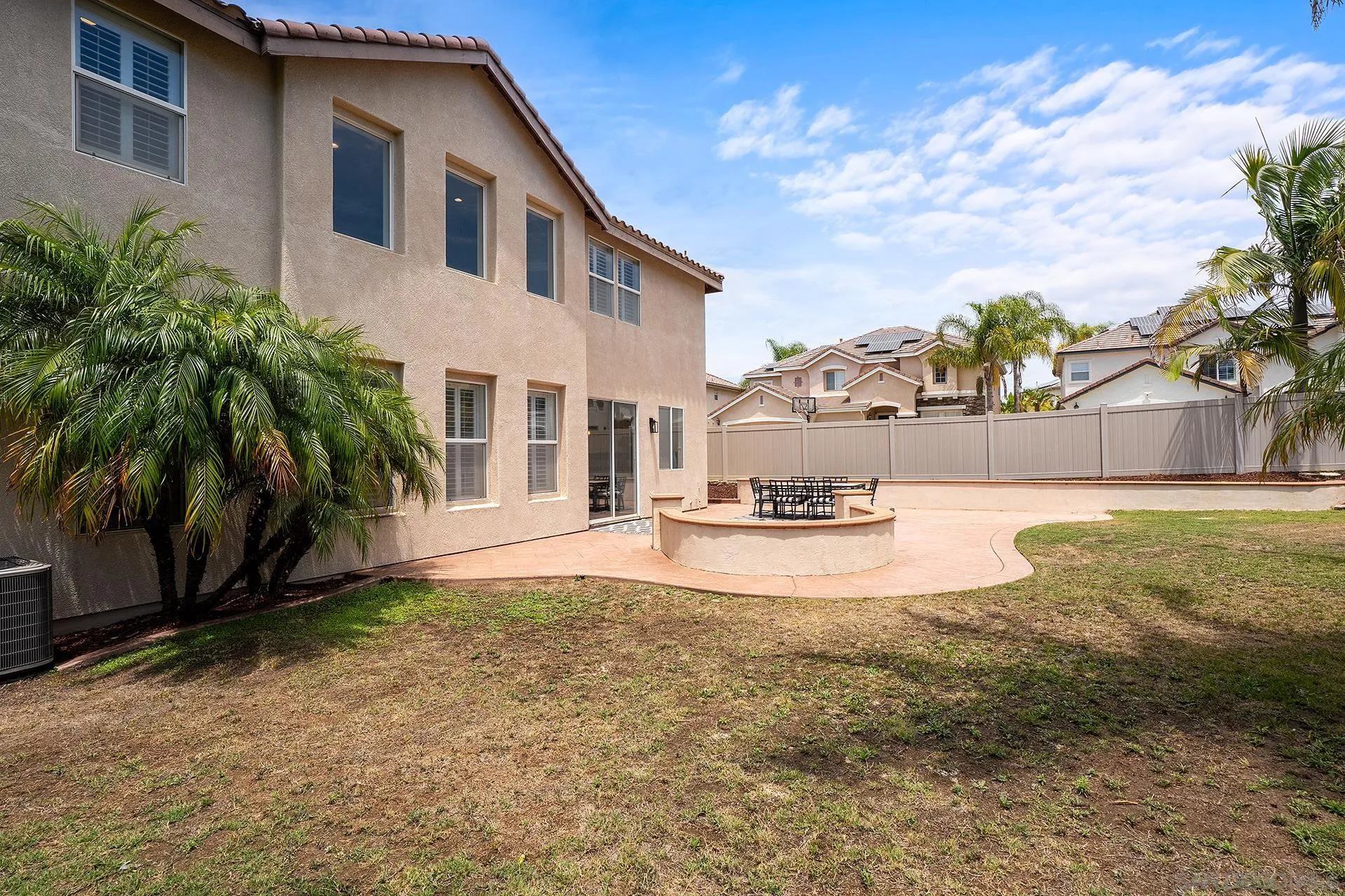 https://cdn.realtyfeed.com/cdn/127/260018374/95688250c4dcbb9ae3c70e23fce8f896.webp