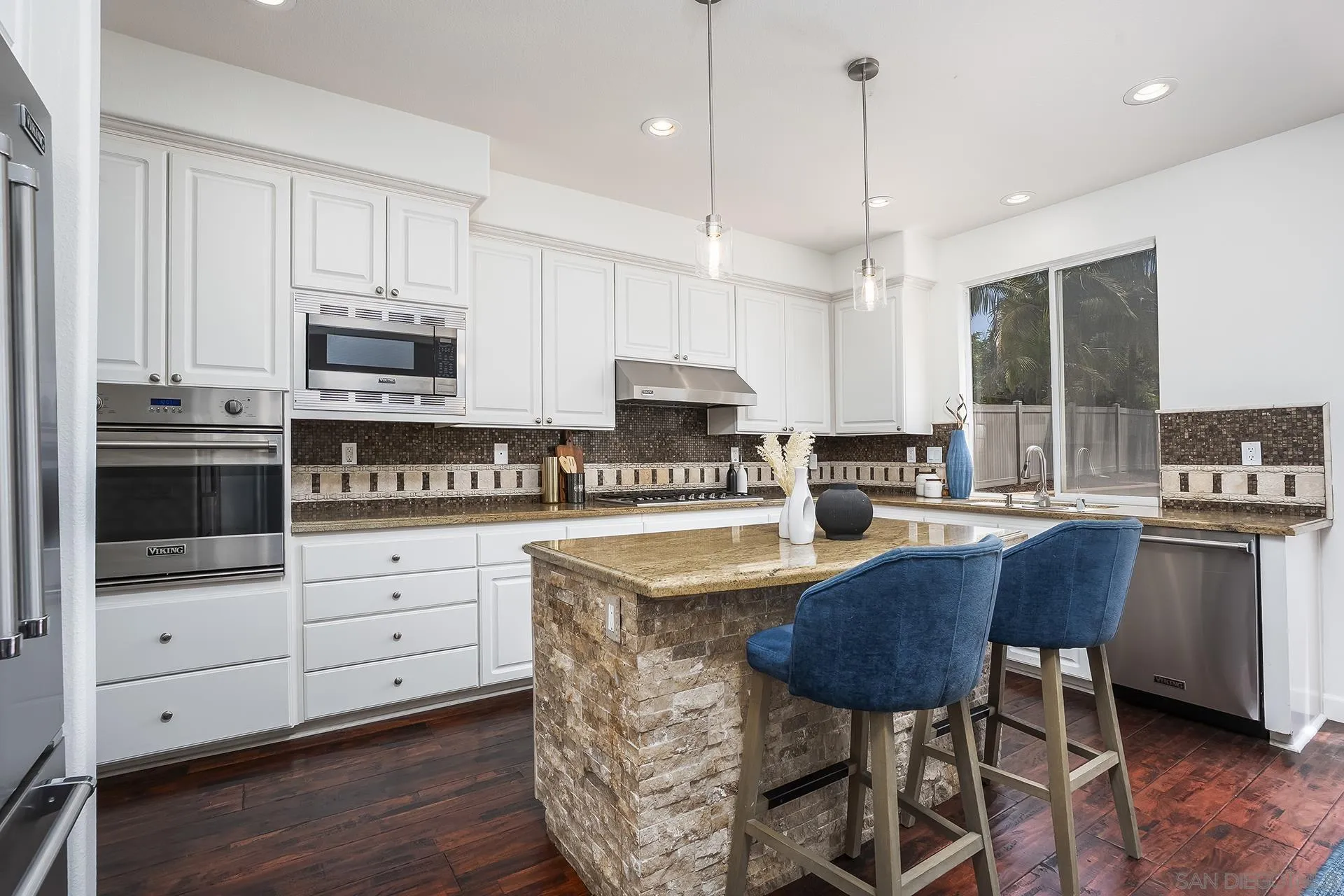 https://cdn.realtyfeed.com/cdn/127/260018374/a3363c89a0a2b22b80d28c62c5766de8.webp