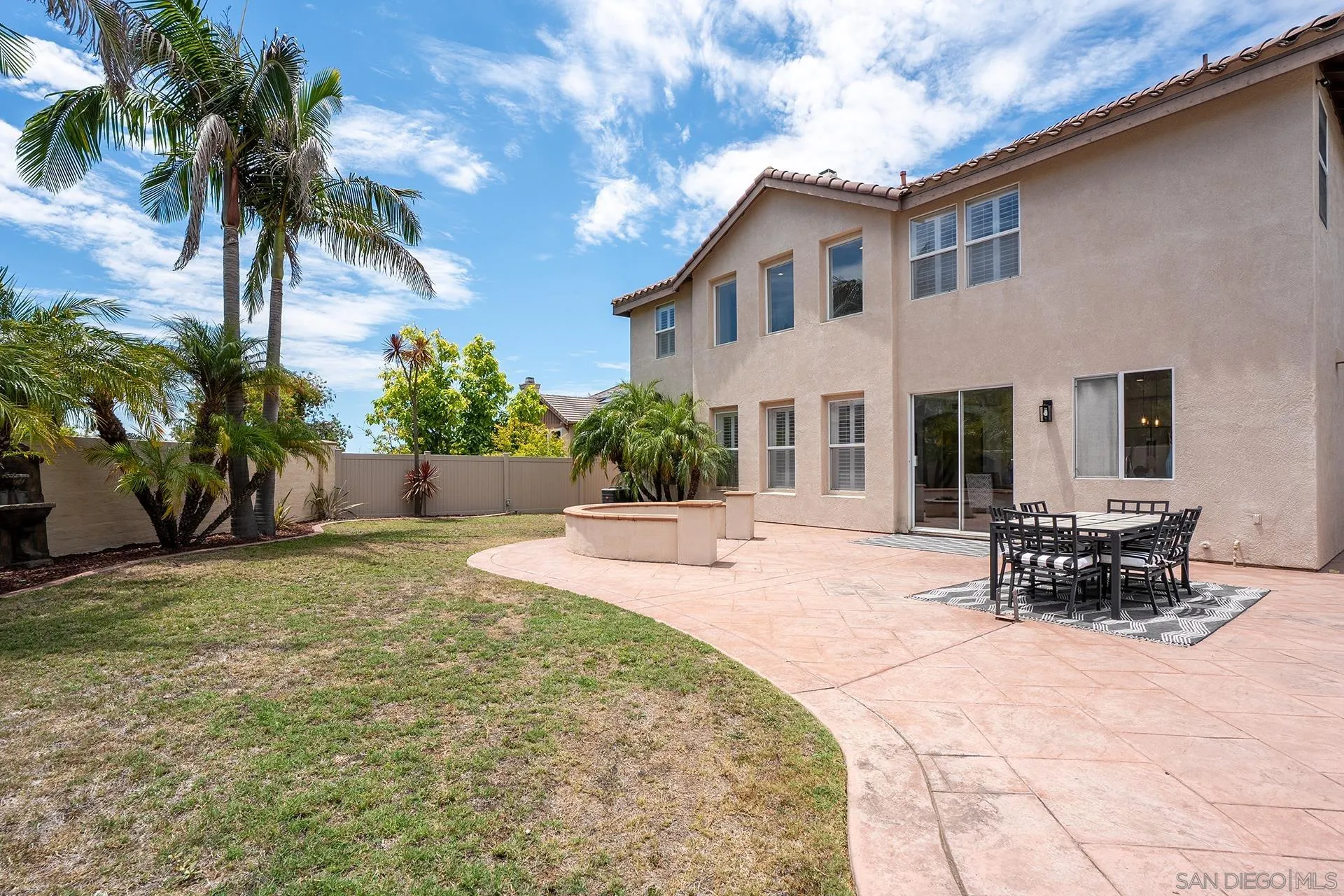 https://cdn.realtyfeed.com/cdn/127/260018374/b0571e6d9b9ad0b71bb5f2a3352f6570.webp