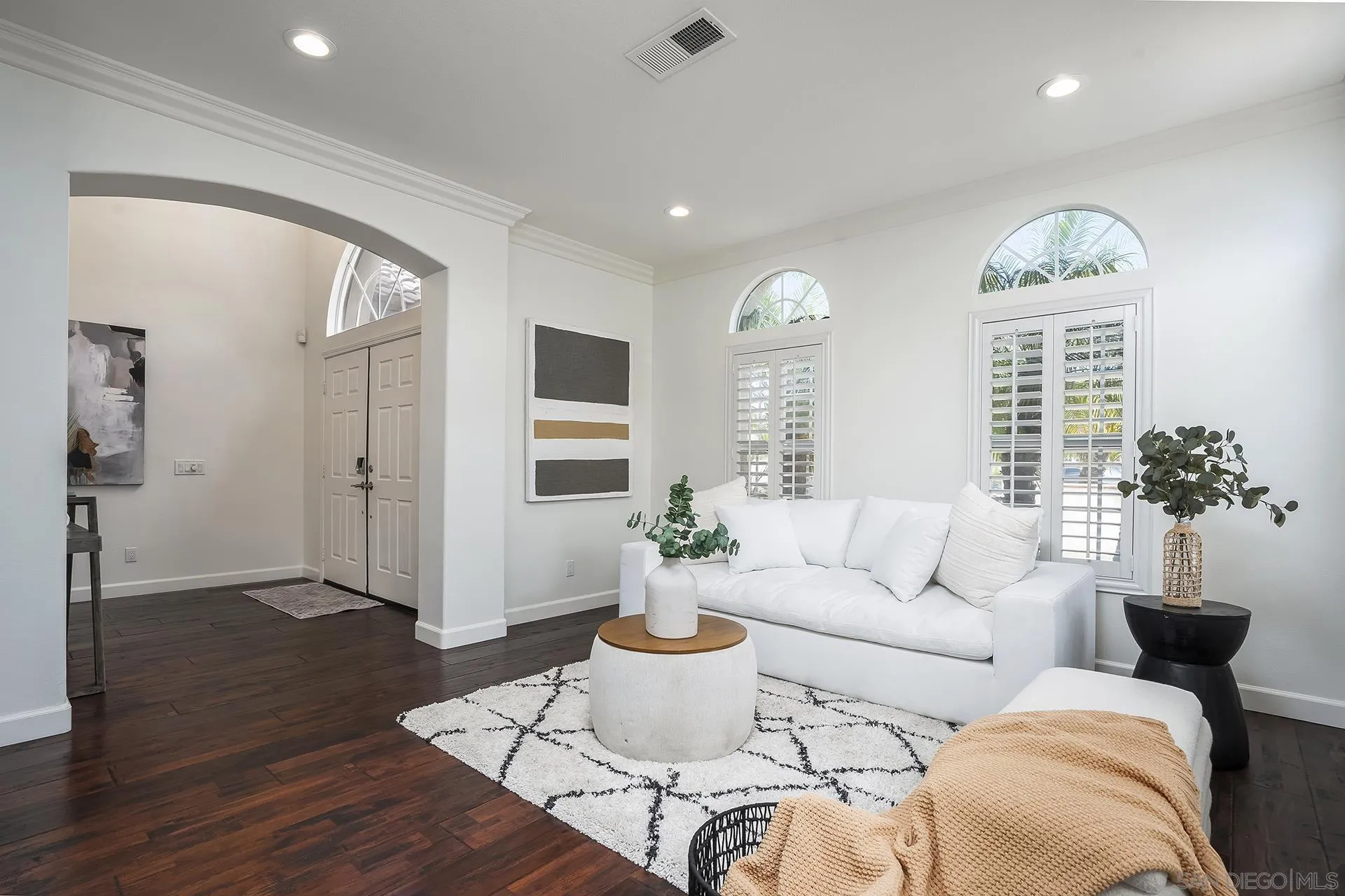 https://cdn.realtyfeed.com/cdn/127/260018374/b08b3af0c2c742c6622ea0002a9ac1a0.webp