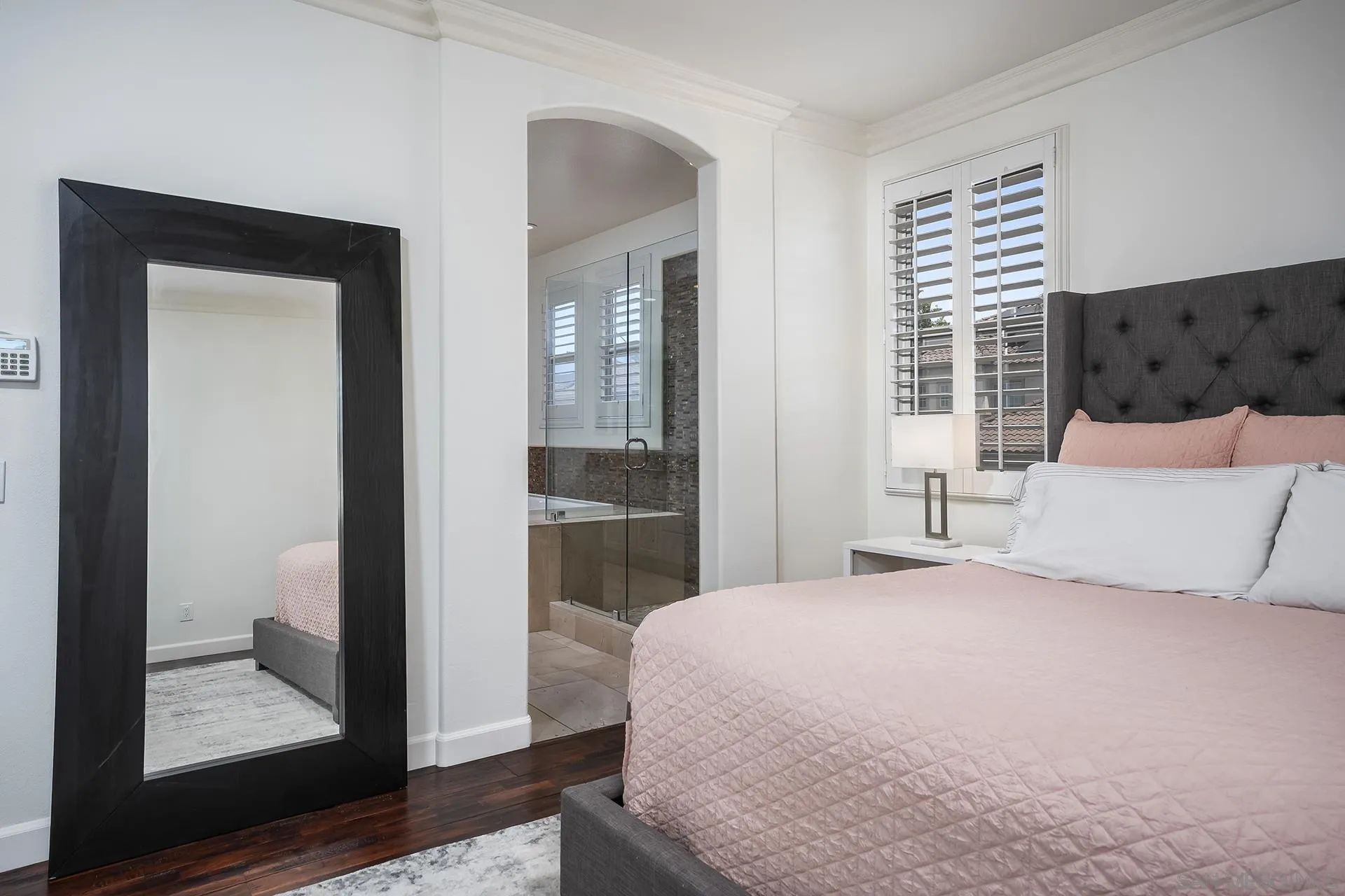 https://cdn.realtyfeed.com/cdn/127/260018374/cd69c311d1717b4621924049fc7000a7.webp