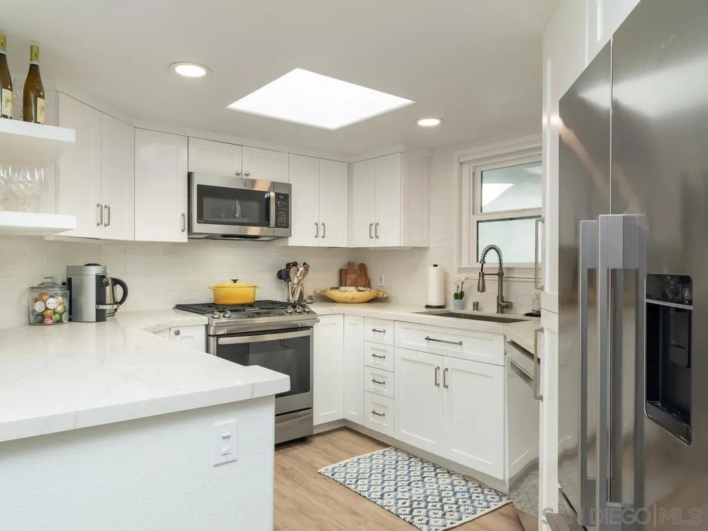 Photo #12: 260018376 Listing: Photo #12