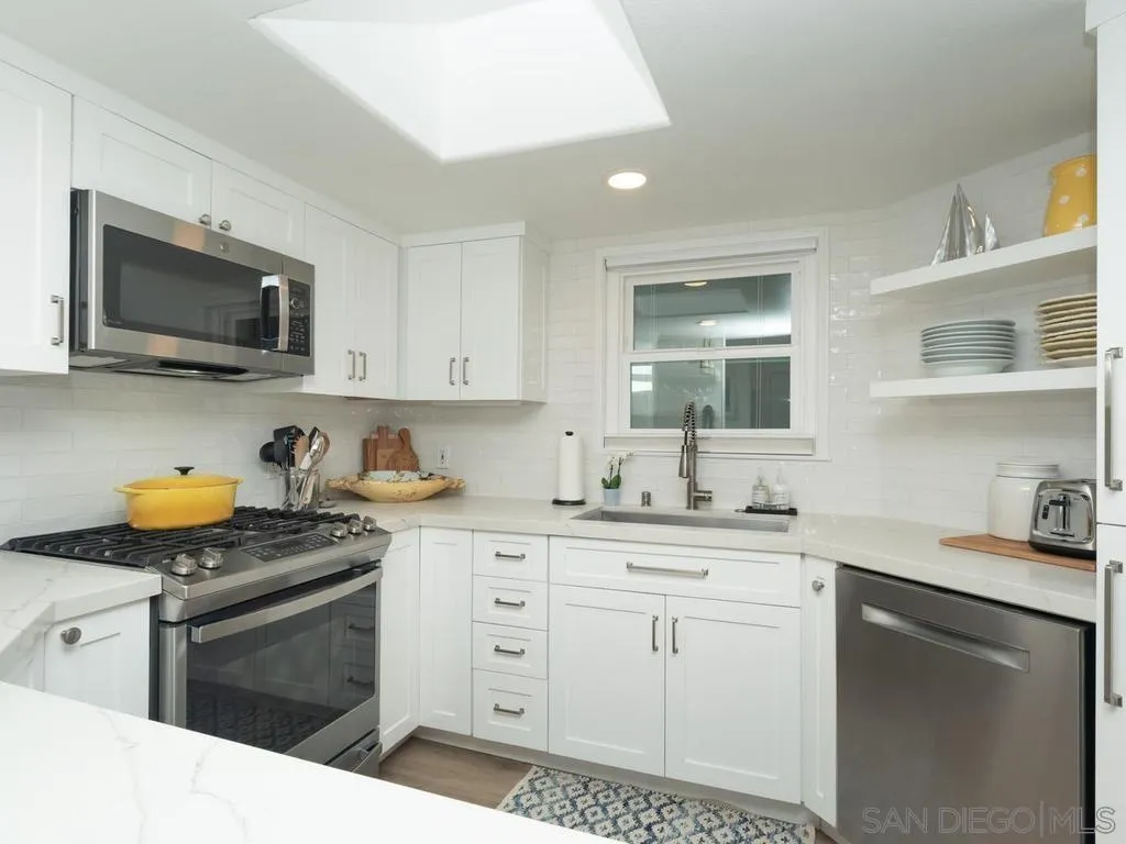 Photo #13: 260018376 Listing: Photo #13