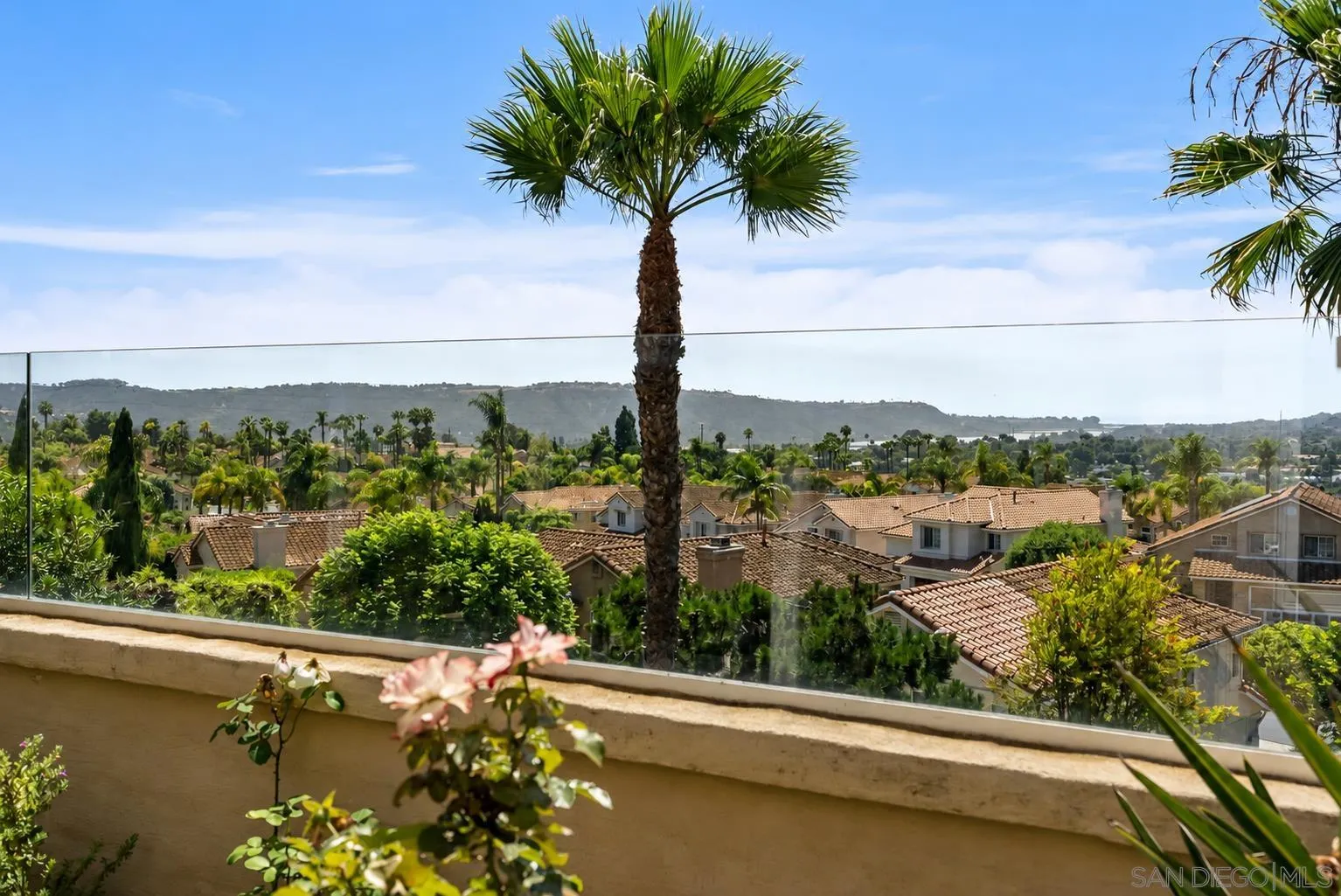 https://cdn.realtyfeed.com/cdn/127/260018388/0bf59d3933041a5c6e5036b627635106.webp