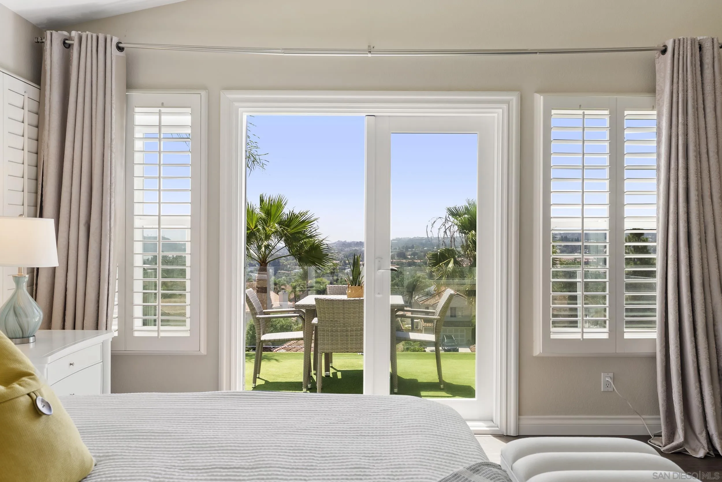 https://cdn.realtyfeed.com/cdn/127/260018388/29875fed03c90650216e1084f8f65621.webp