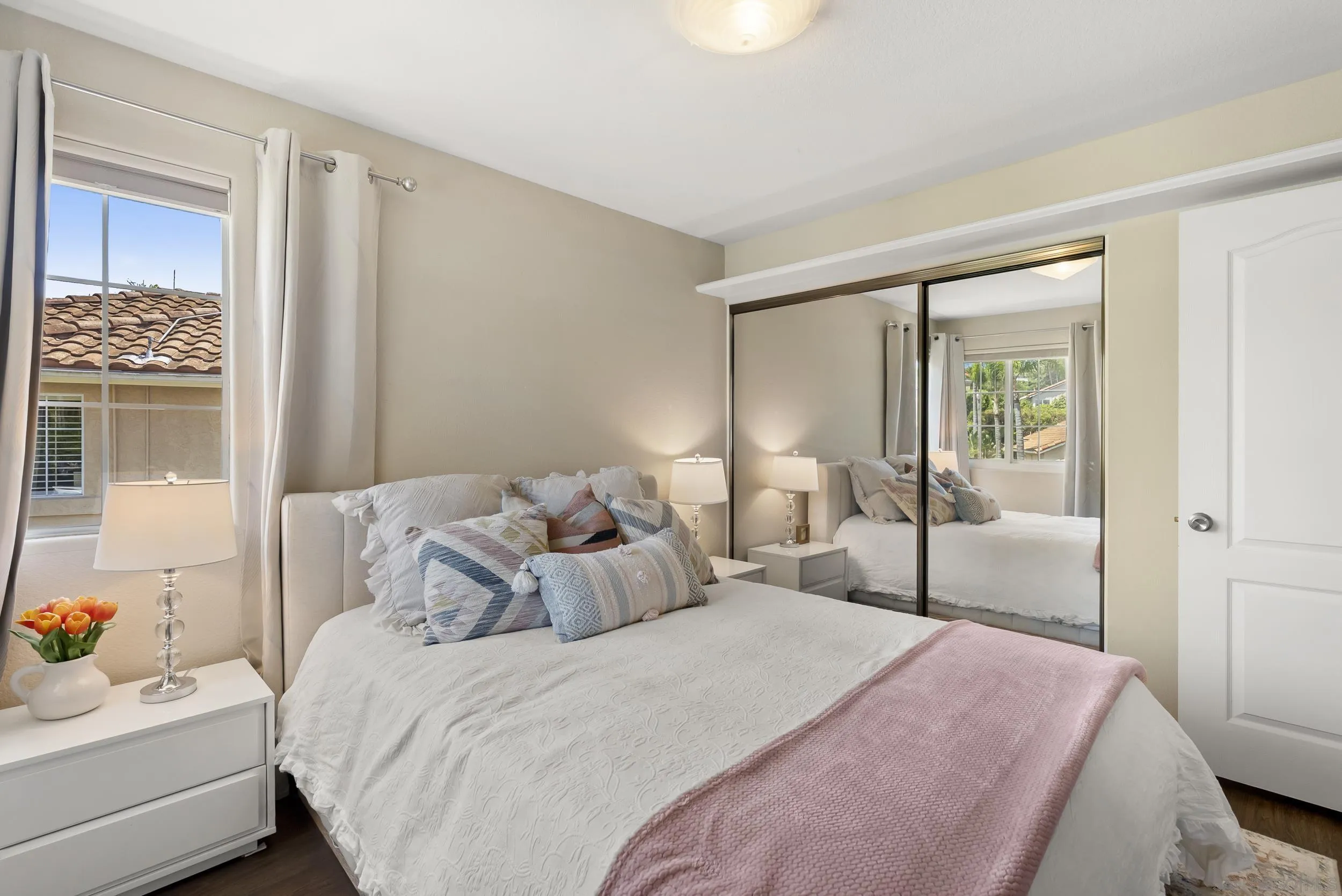 https://cdn.realtyfeed.com/cdn/127/260018388/86e334ca9eeb4b1bdfc943b11b5ead08.webp