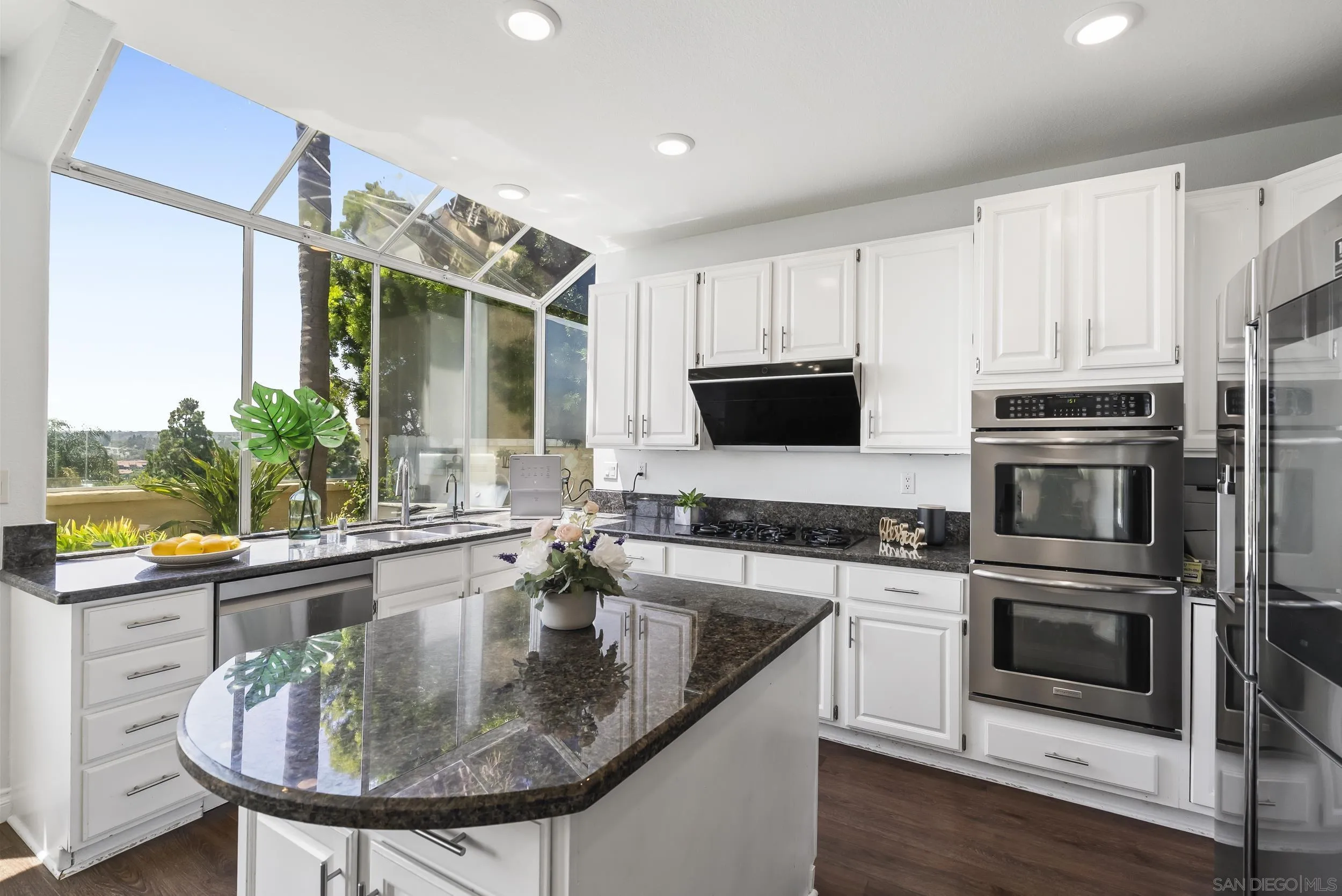 https://cdn.realtyfeed.com/cdn/127/260018388/d0b3e3dbc14b9dad1e220a93b3c53948.webp