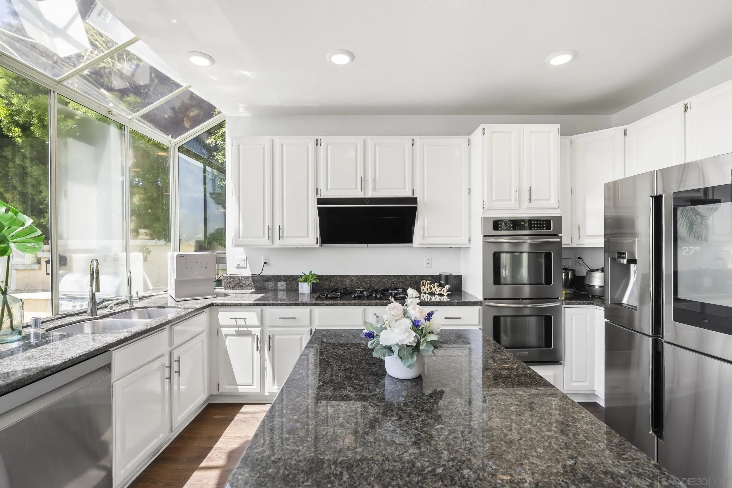 https://cdn.realtyfeed.com/cdn/127/260018388/d231bf196dc3822bdad718caeaadc5f0.webp