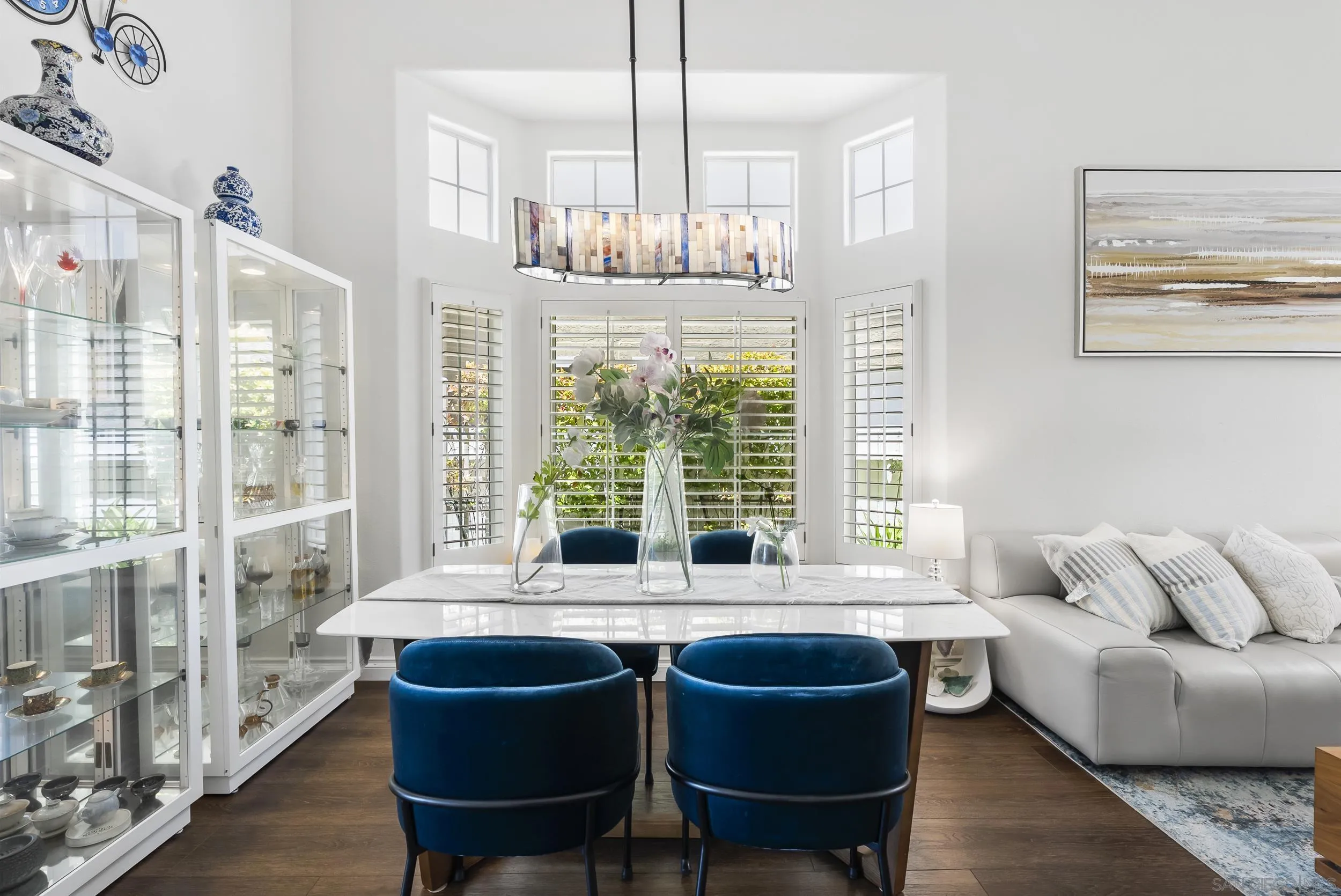 https://cdn.realtyfeed.com/cdn/127/260018388/d4ec365aea7dbe7a698ea539bfd078b5.webp