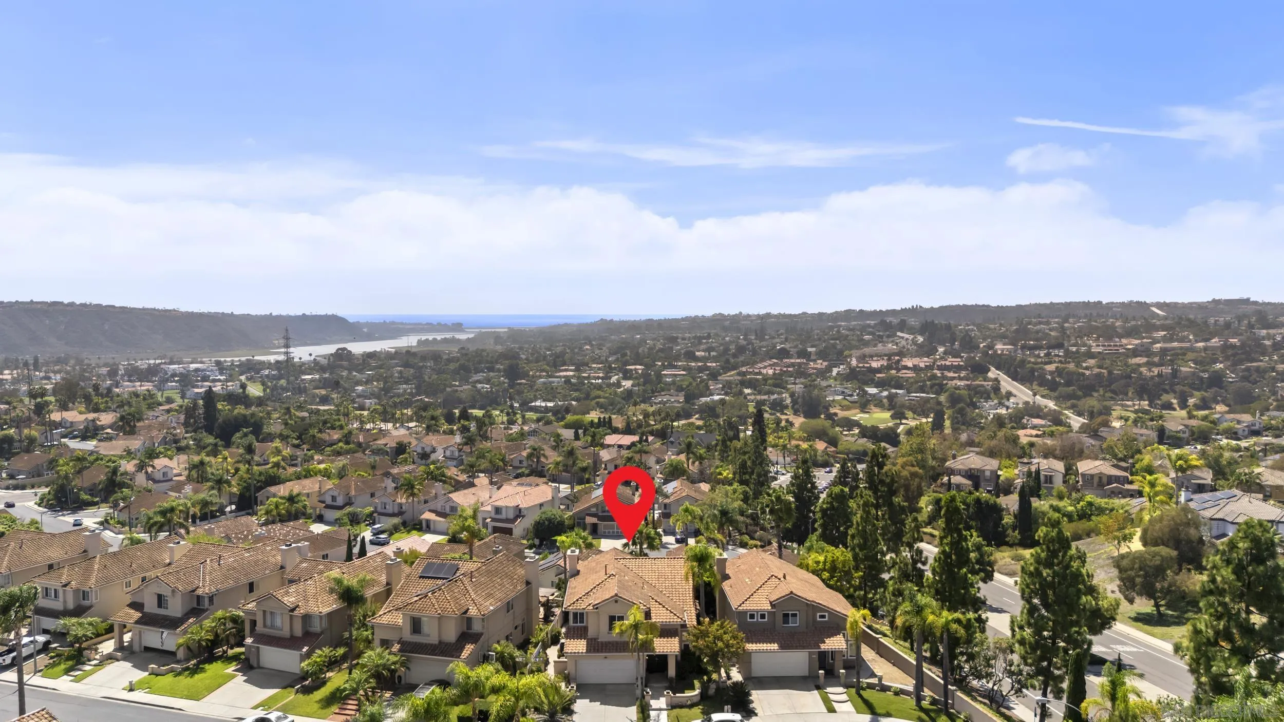 https://cdn.realtyfeed.com/cdn/127/260018388/dfe562105e8e1e97a705629a06e10506.webp