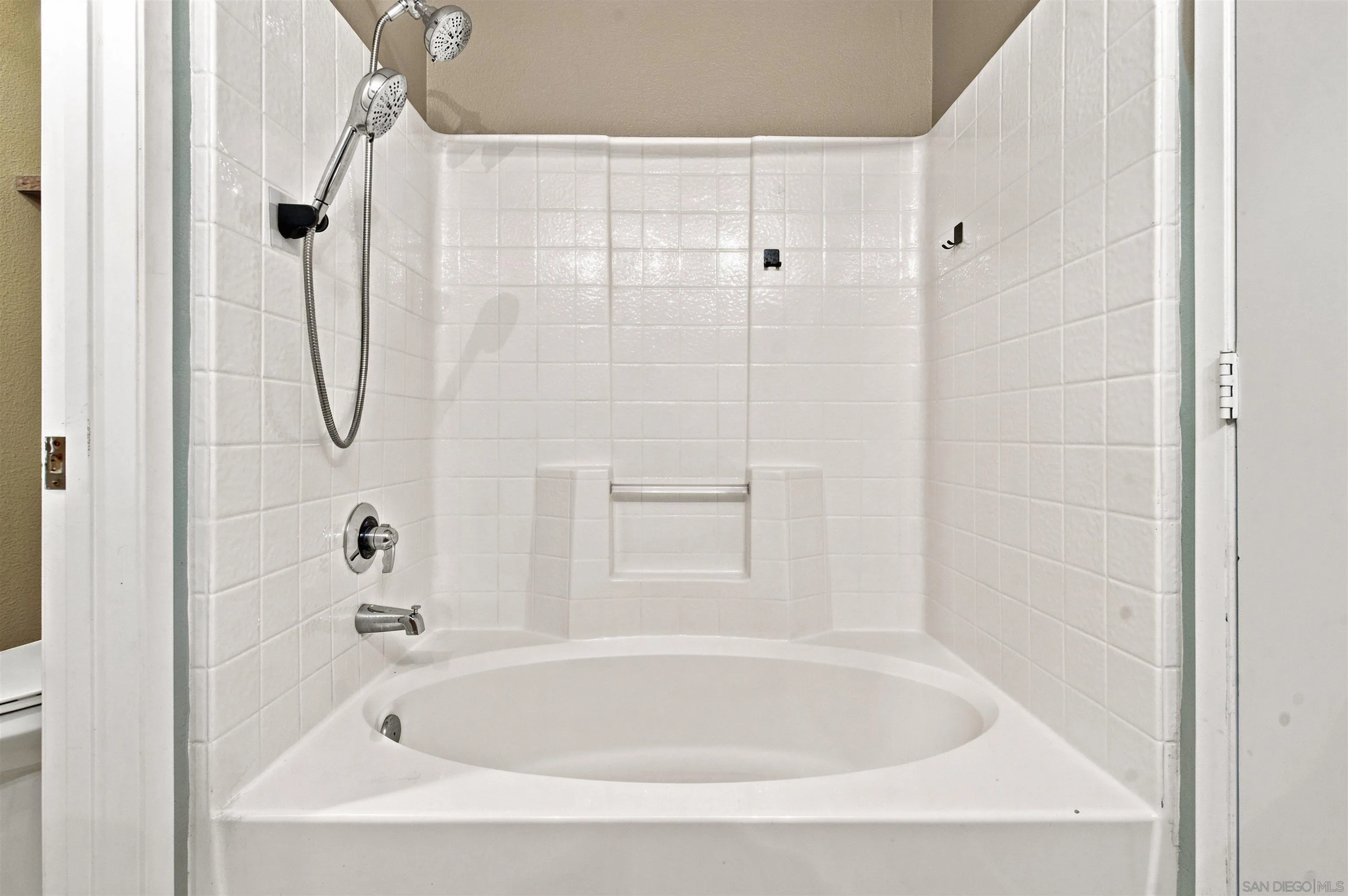 Photo #24: 260018391 Listing: Photo #24