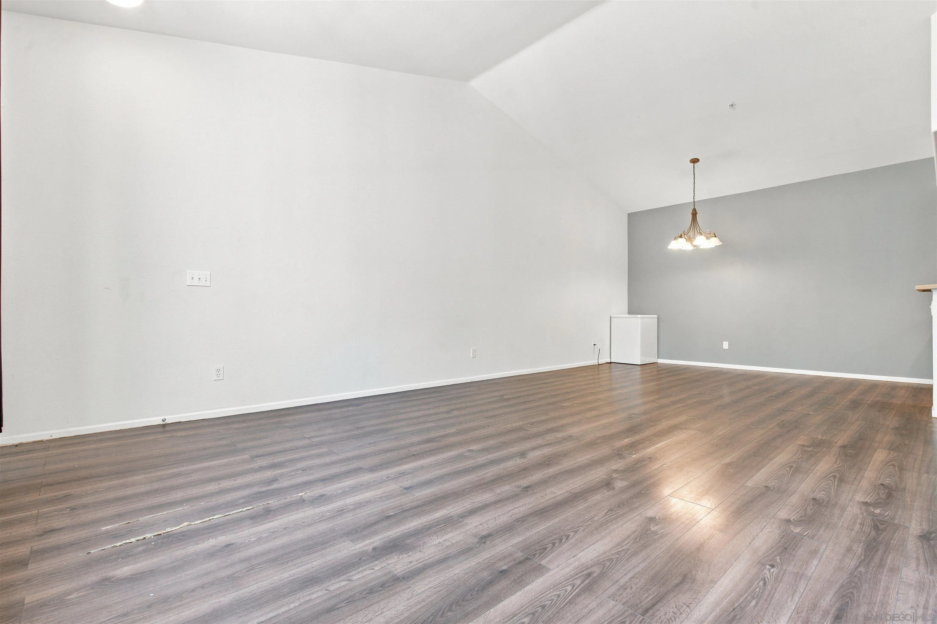 Photo #10: 260018391 Listing: Photo #10