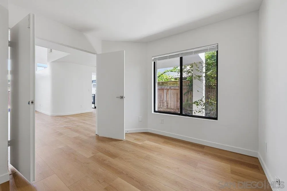 https://cdn.realtyfeed.com/cdn/127/260018392/4f0861db656130bafa848081b2e133b2.webp