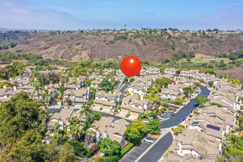 https://cdn.realtyfeed.com/cdn/127/260018392/cb544870c4e48d62abcb7c1217e64fbc.webp