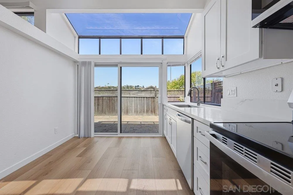 https://cdn.realtyfeed.com/cdn/127/260018392/e26ff90d3872fc2b18d1b2865dbd6193.webp