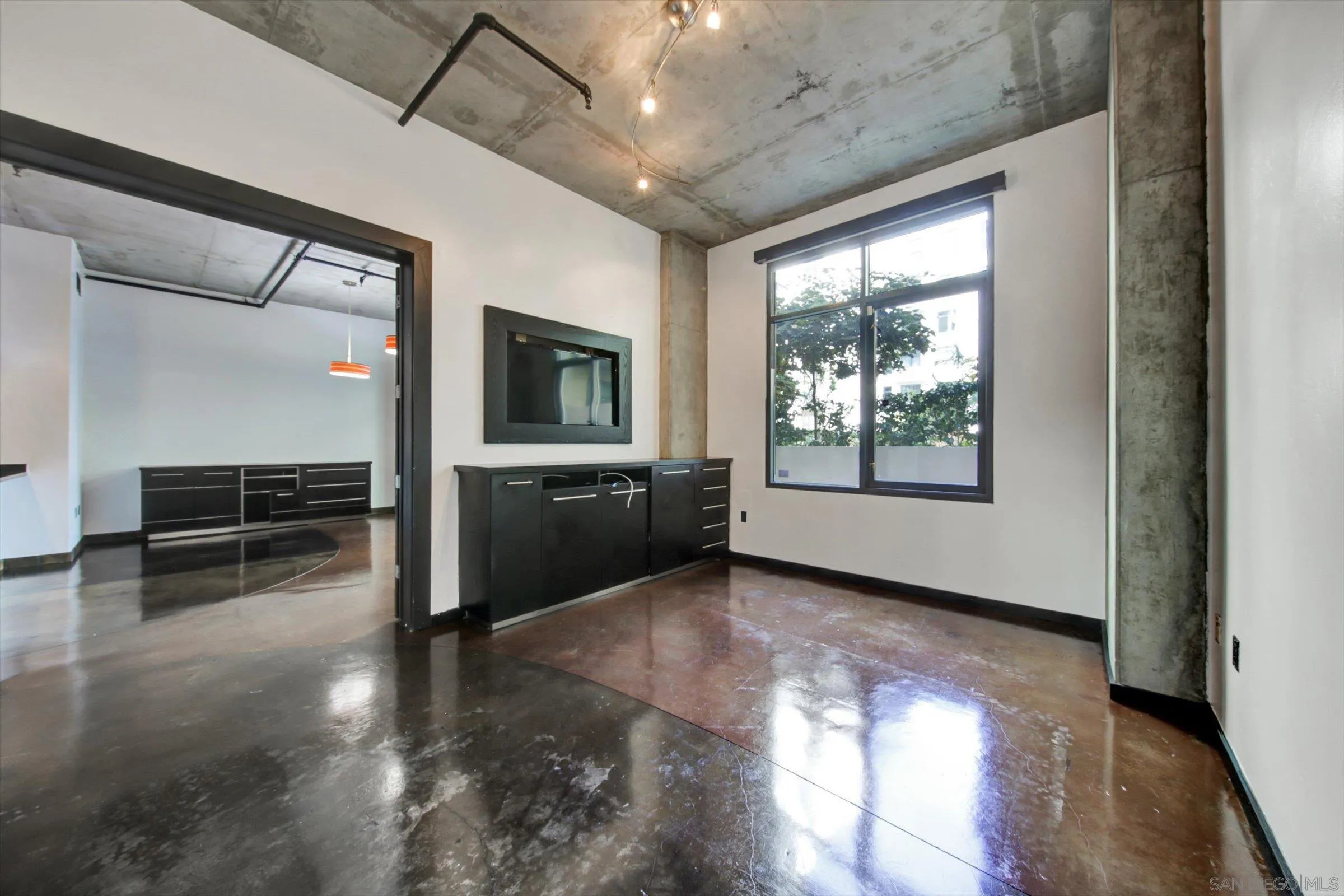 Photo #23: 260018393 Listing: Photo #23