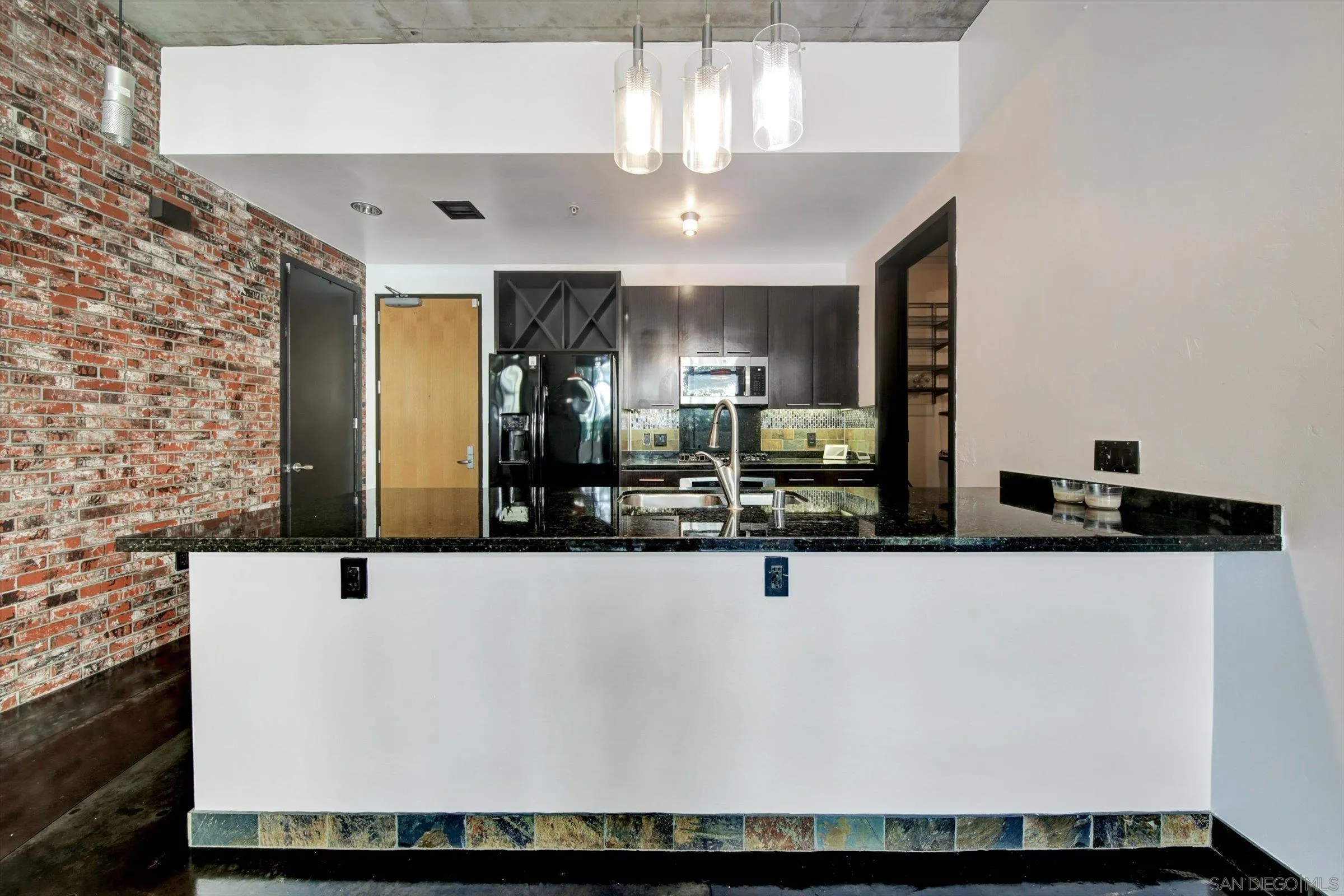 Photo #18: 260018393 Listing: Photo #18