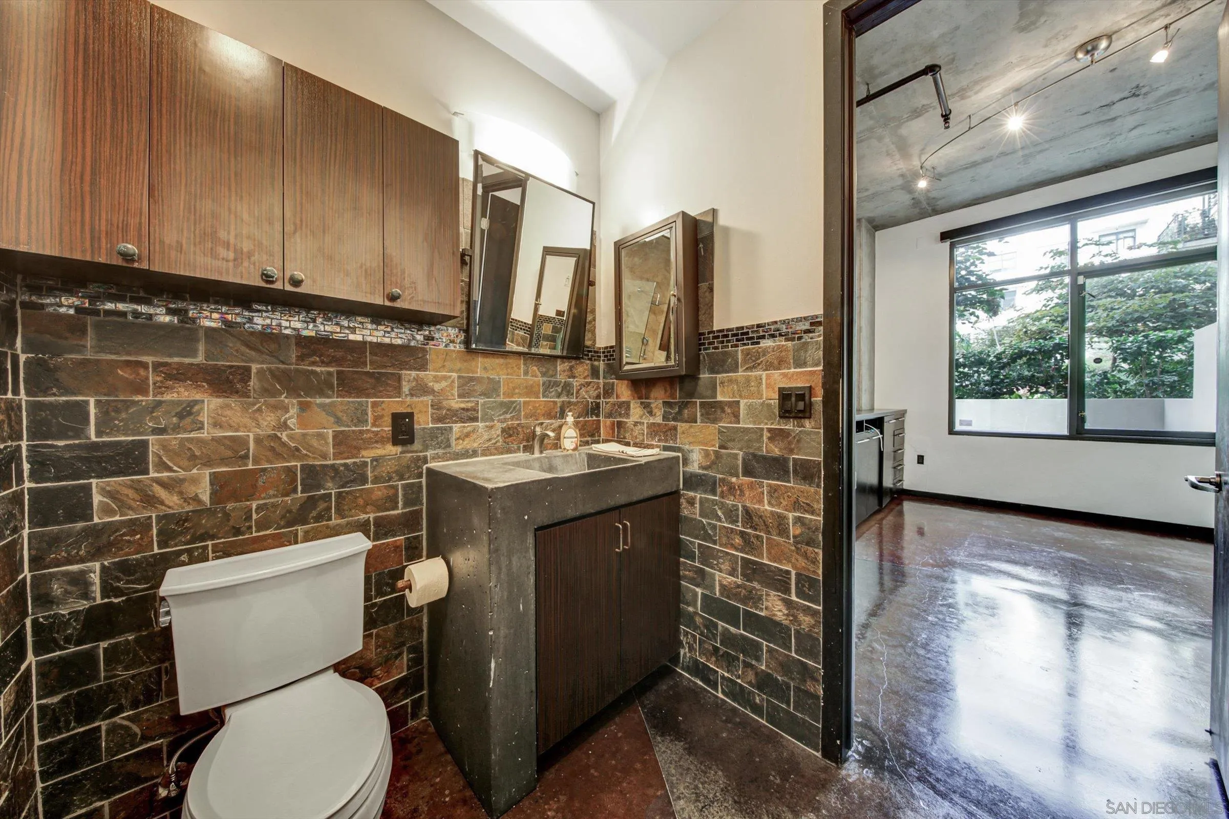 Photo #33: 260018393 Listing: Photo #33