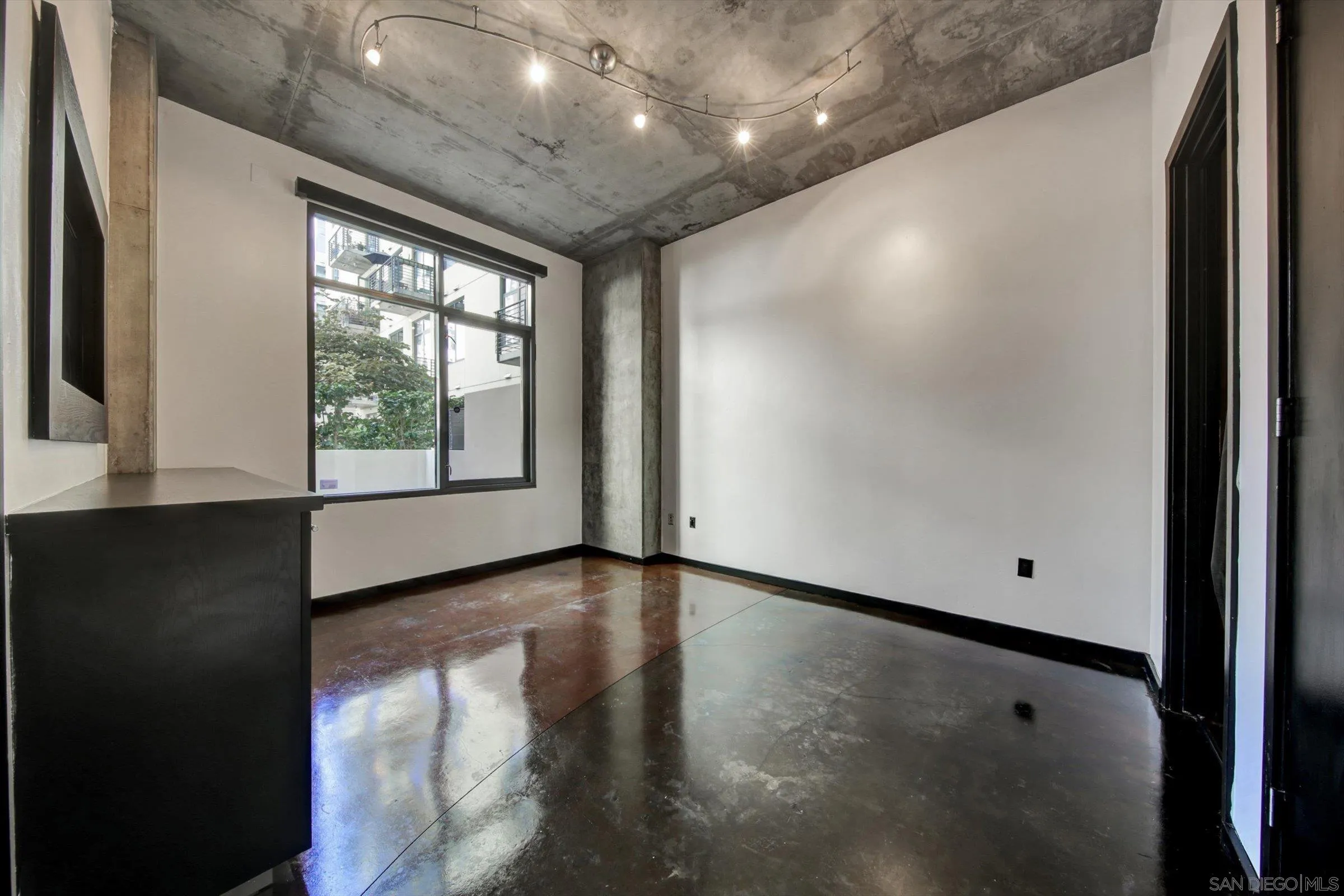 Photo #21: 260018393 Listing: Photo #21