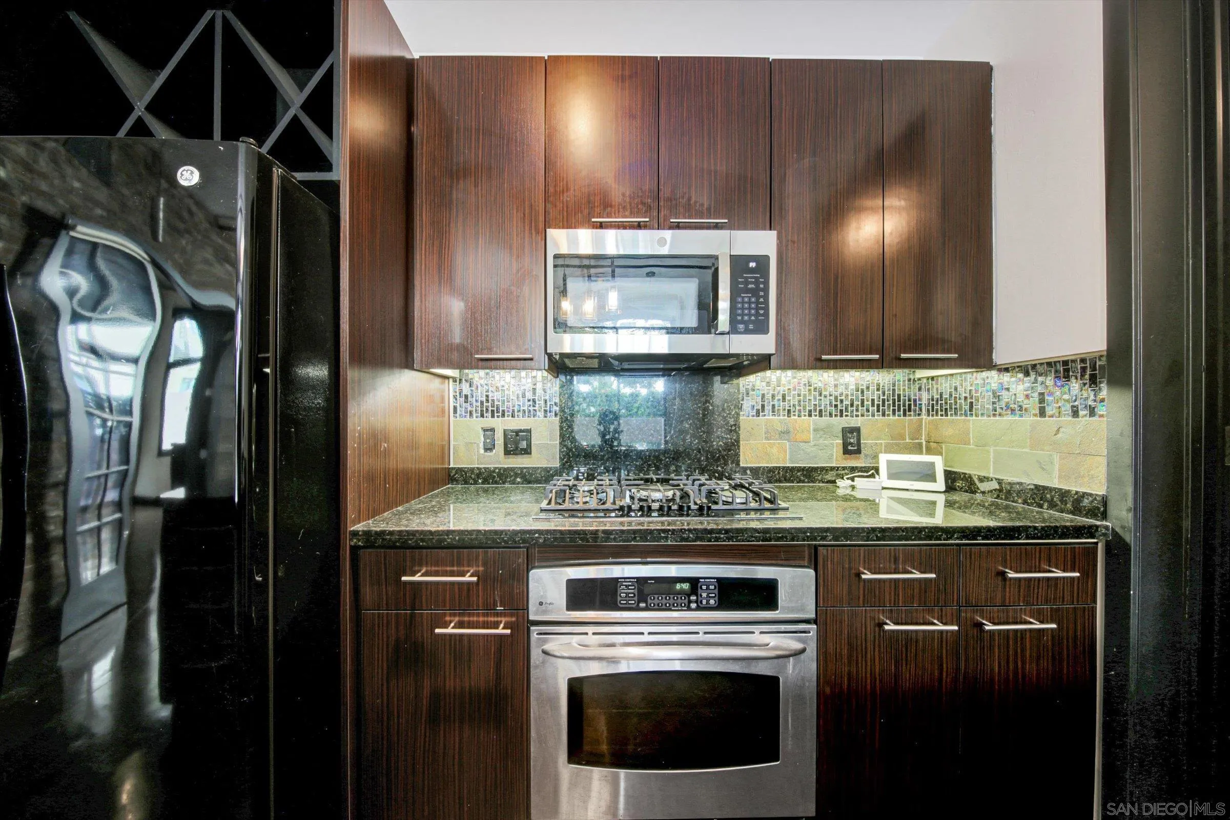 Photo #7: 260018393 Listing: Photo #7