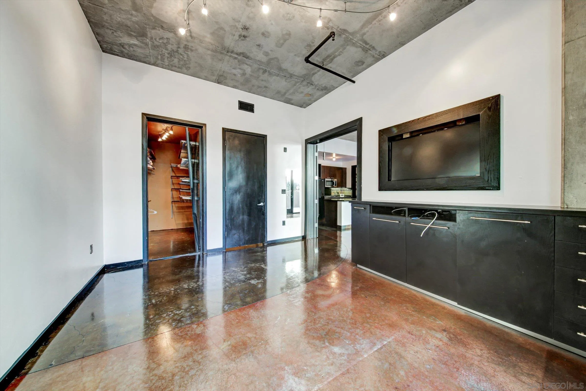 Photo #25: 260018393 Listing: Photo #25
