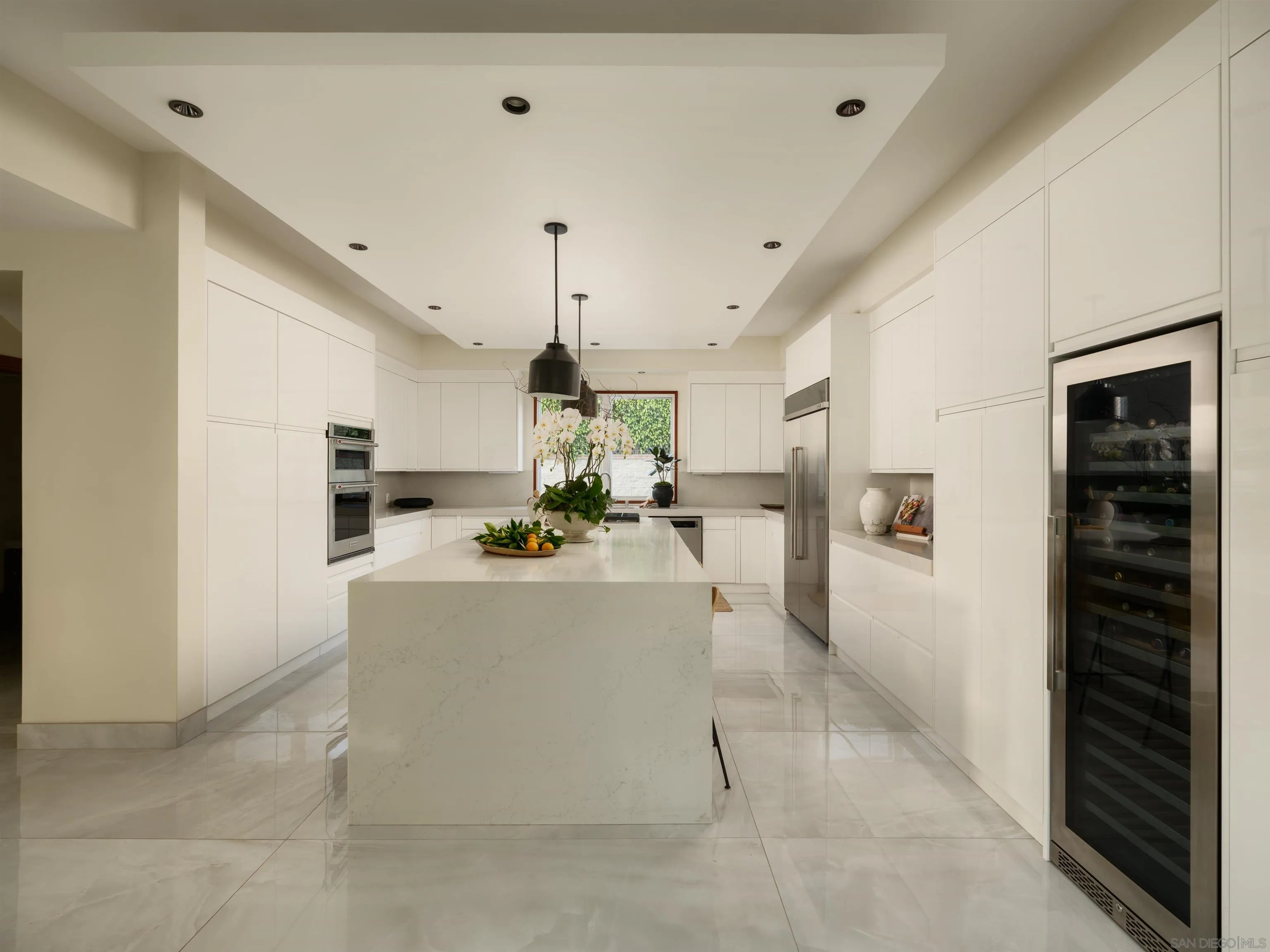 https://cdn.realtyfeed.com/cdn/127/260018396/49817c2e91d11ad686ce129b35465f9e.webp