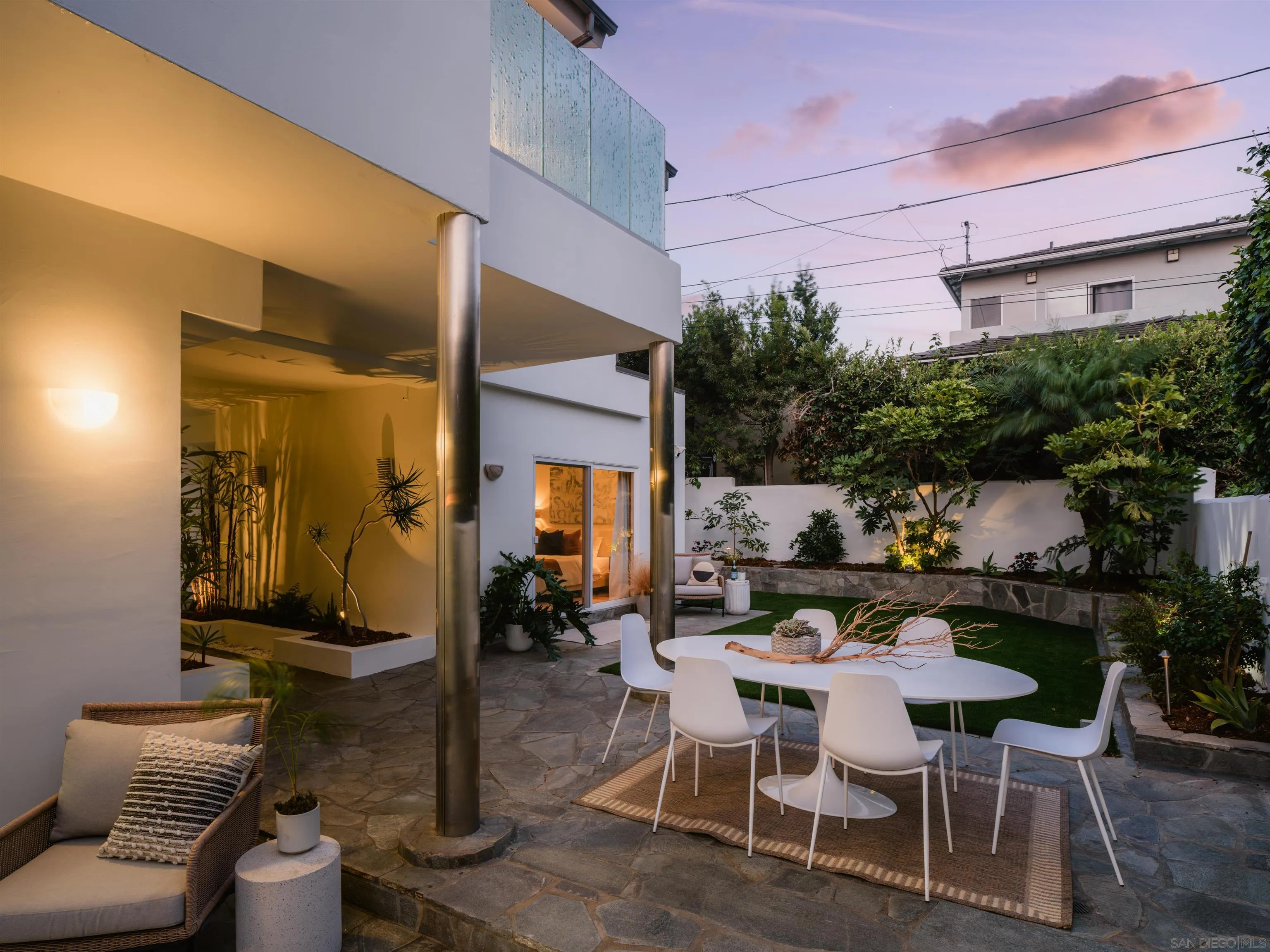 https://cdn.realtyfeed.com/cdn/127/260018396/d74992e0fc9abd8cef48da5c2f30a590.webp
