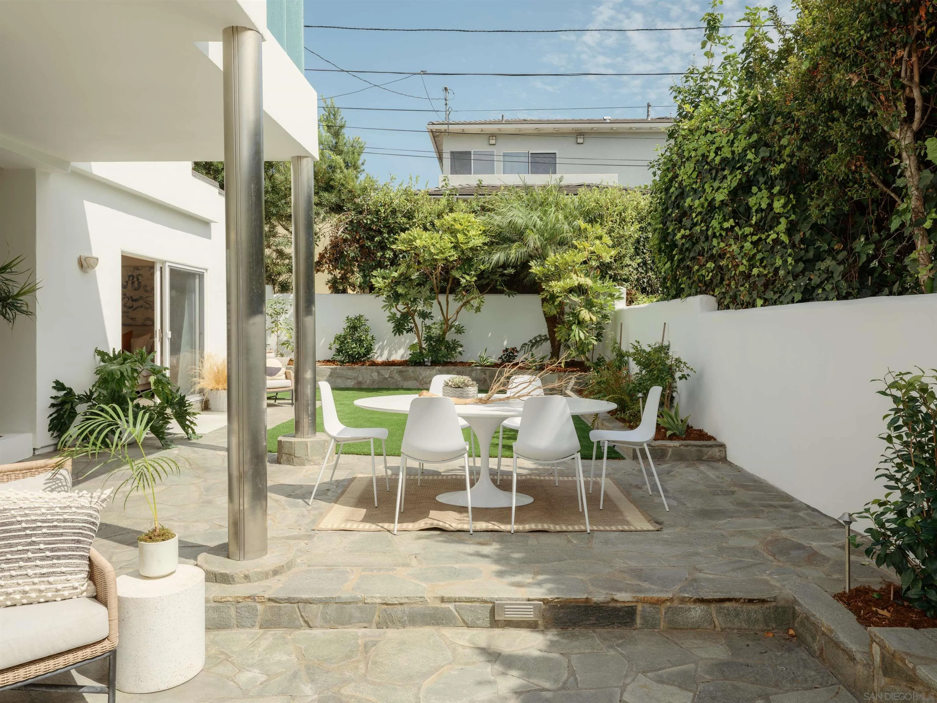 https://cdn.realtyfeed.com/cdn/127/260018396/ed36fc28e16a3a48e984c51dcb47e361.webp