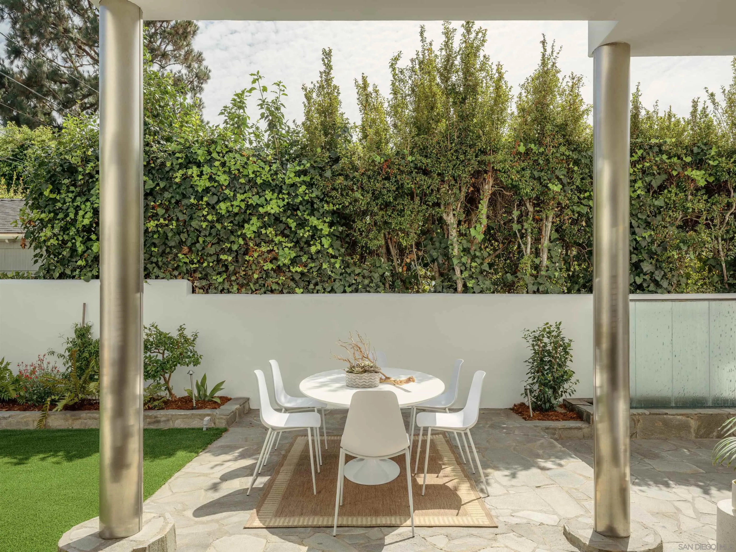 https://cdn.realtyfeed.com/cdn/127/260018396/f51c6d40c50ca5cf4abf25cb5a125765.webp