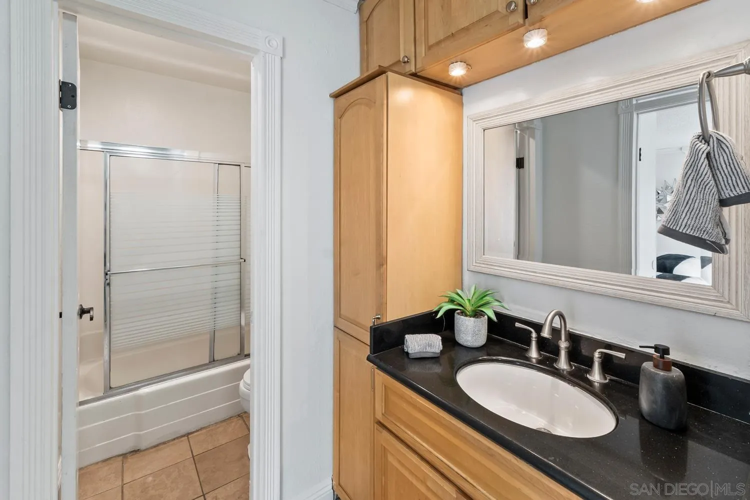https://cdn.realtyfeed.com/cdn/127/260018401/1037ad37f97f991718f8fd84dc3dfb0a.webp