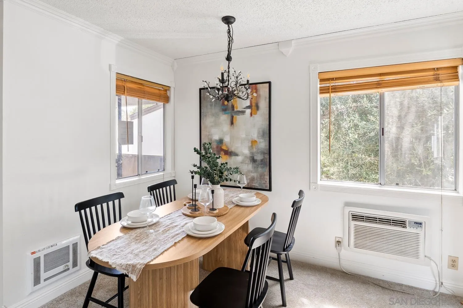 https://cdn.realtyfeed.com/cdn/127/260018401/5edbfb729d3aafafa7bb4b1910e7b7fb.webp