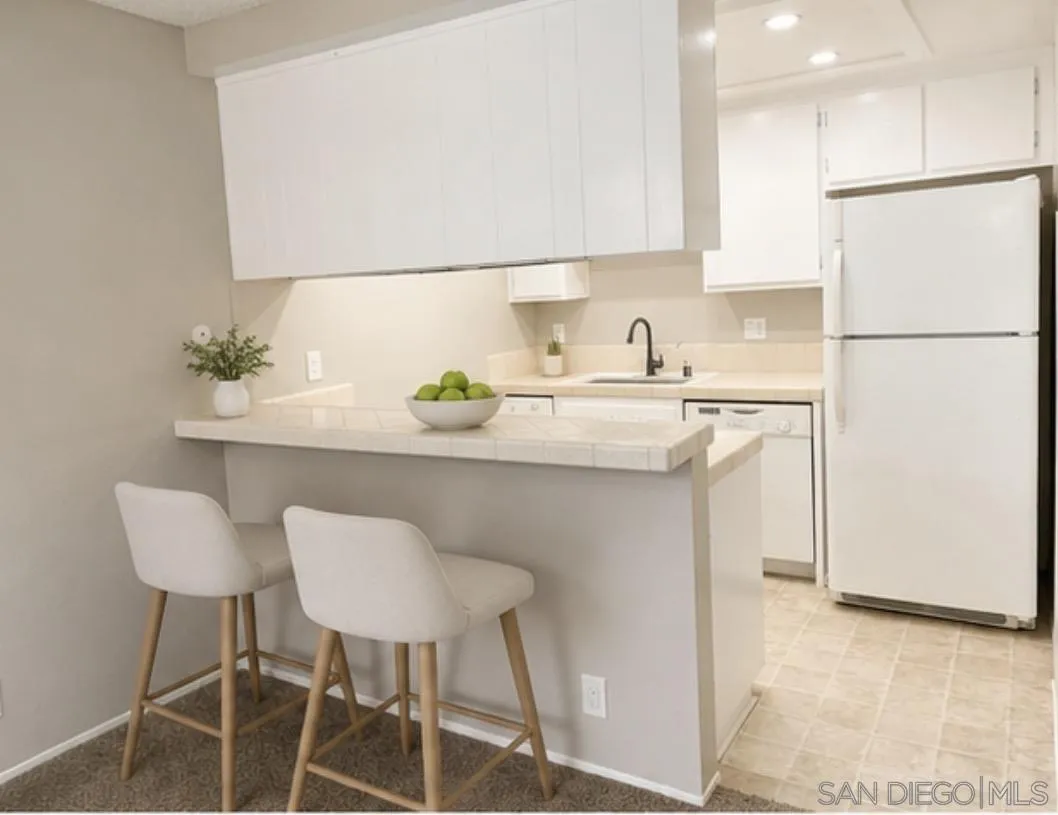 https://cdn.realtyfeed.com/cdn/127/260018406/011db2d9f750ee4abf98c29ac87d98ab.webp