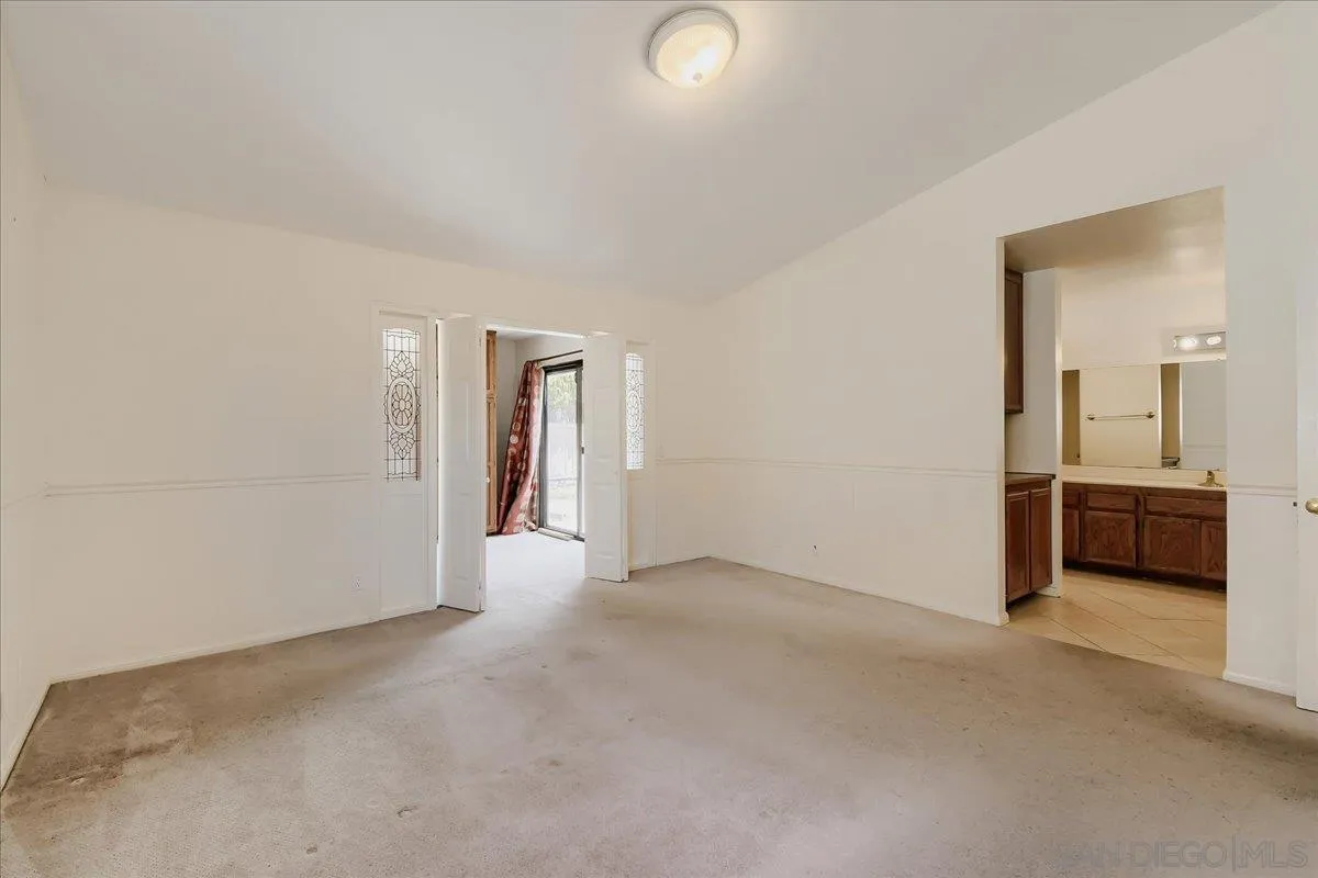 https://cdn.realtyfeed.com/cdn/127/260018409/445cebaabc0ed38c37e91b73cf7b5ee9.webp