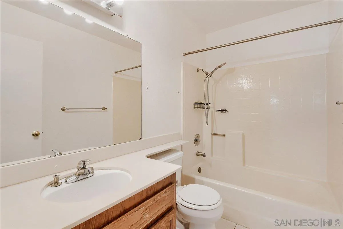 https://cdn.realtyfeed.com/cdn/127/260018409/a6a85ce0c1e7b7594040fcb31dae4705.webp