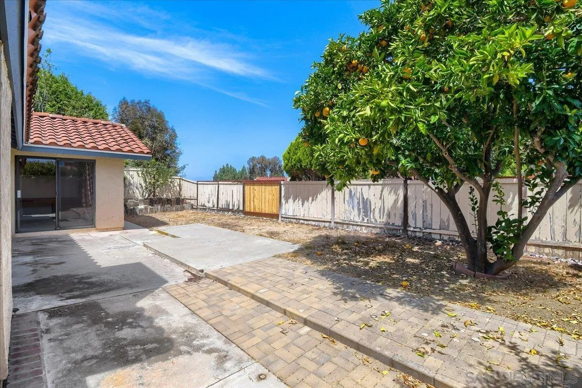 https://cdn.realtyfeed.com/cdn/127/260018409/f4b1344dce491649daae8cfc4c20087c.webp