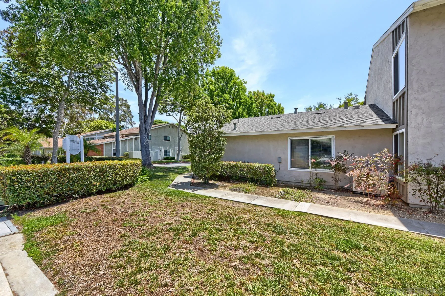 https://cdn.realtyfeed.com/cdn/127/260018410/0f5ddf8f3fdeff403871d5c36e3abfb9.webp