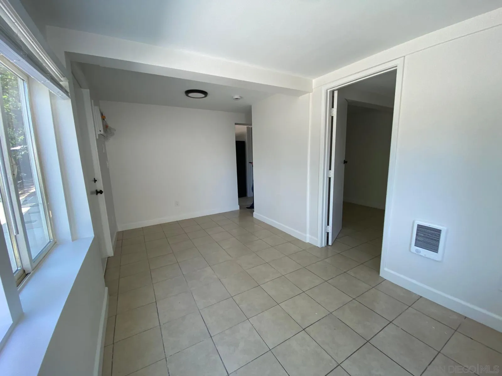 409 Citracado Pkwy, Escondido, CA 92025 - Photo 4 of 11, Escondido, CA