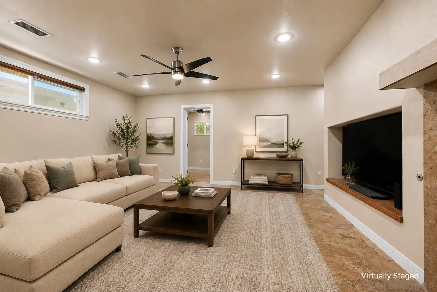 https://cdn.realtyfeed.com/cdn/127/260018415/fec83f8c48ffec93070b54b15c6bfc13.webp