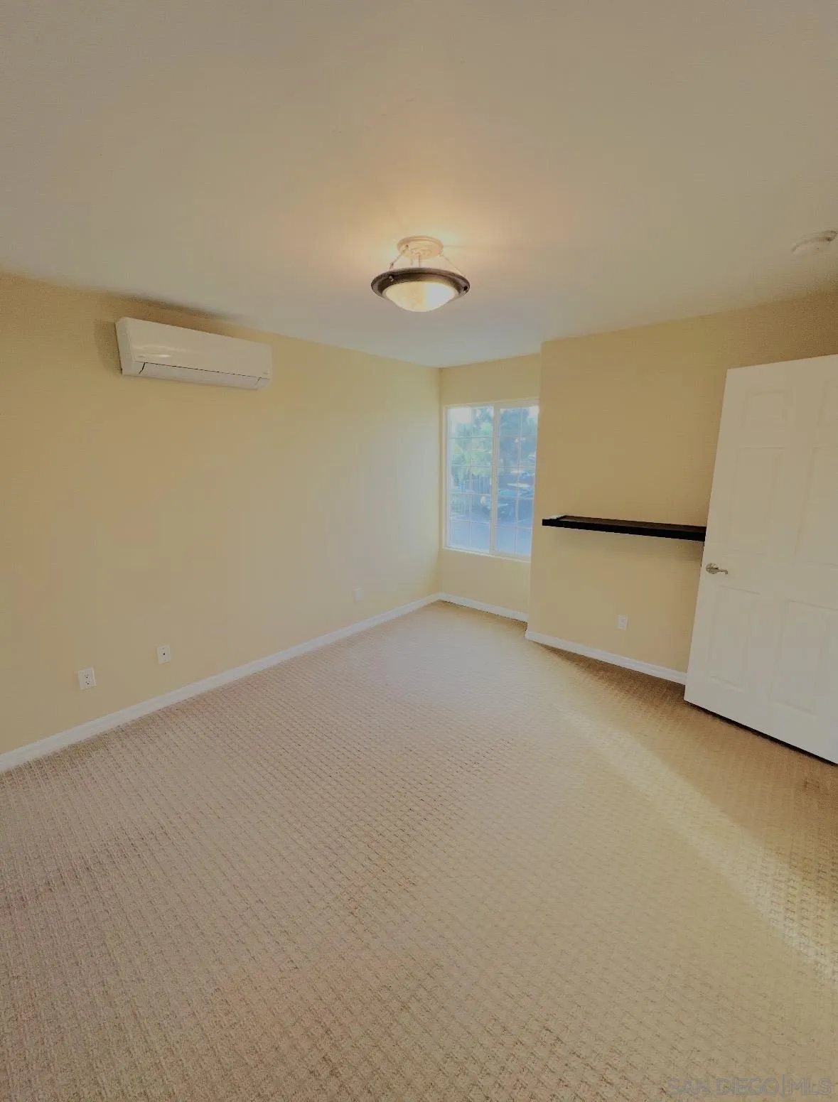 https://cdn.realtyfeed.com/cdn/127/260018416/ac2c1ec259e67f98135edb7d667828ec.webp