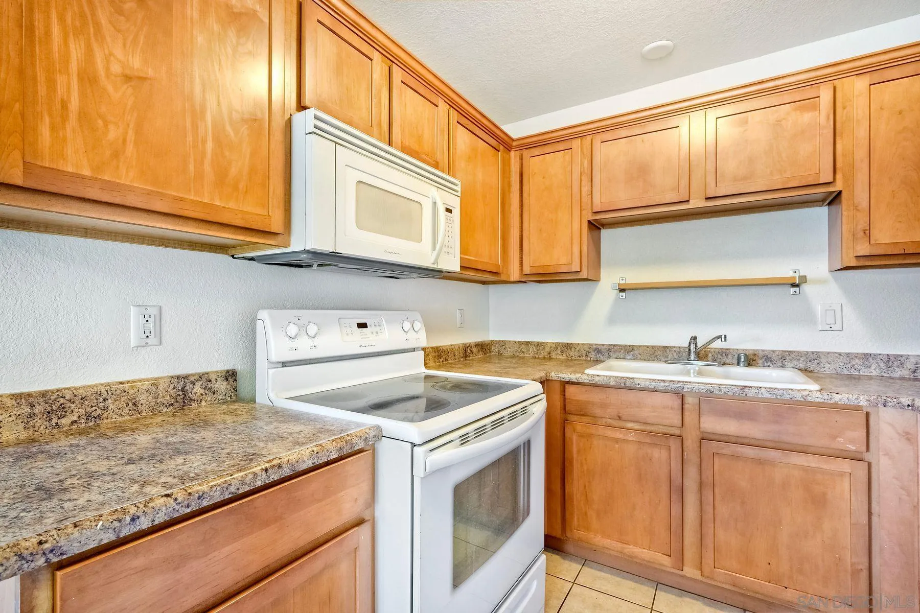 3285 Ocean View Unit 14, San Diego, CA 92113 - Photo 5 of 18, San Diego, CA