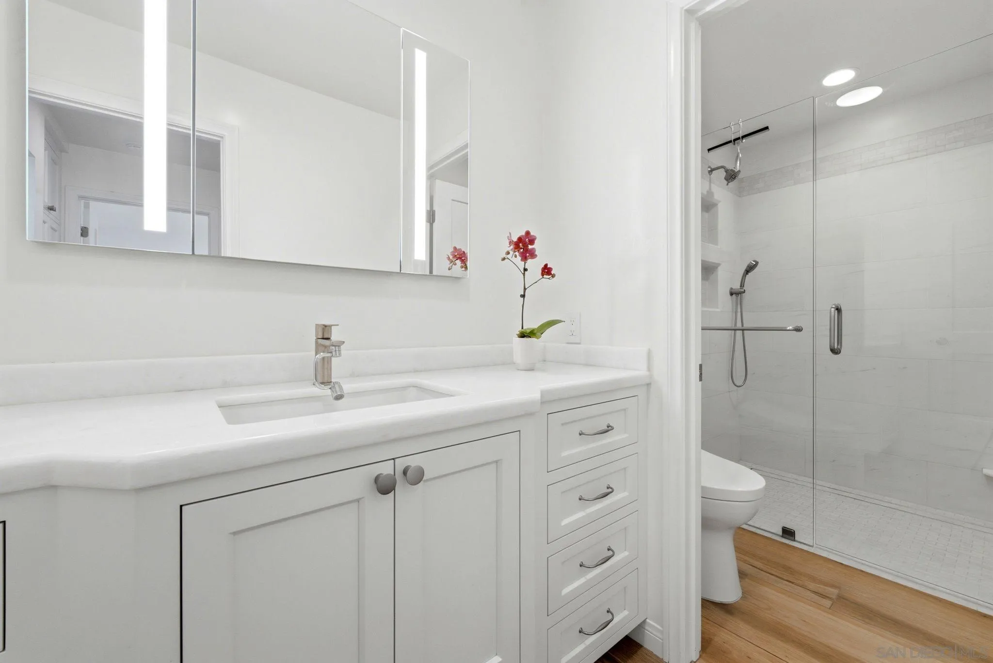 Photo #35: 260018432 Listing: Photo #35