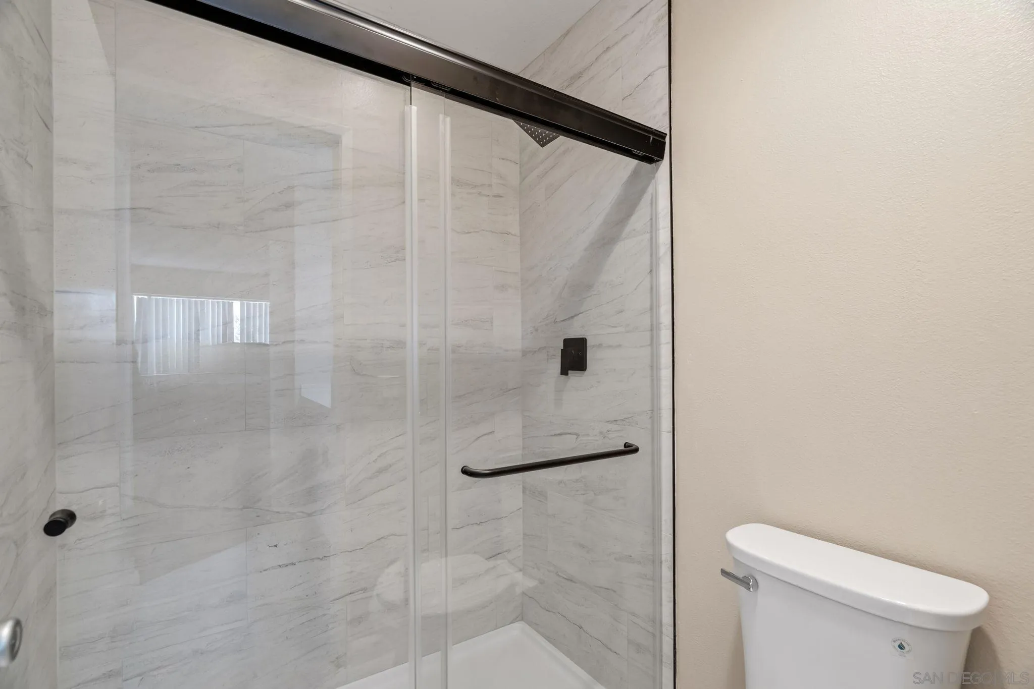 https://cdn.realtyfeed.com/cdn/127/260018433/0d375f7437176dc609b8ff191b0a9ad8.webp